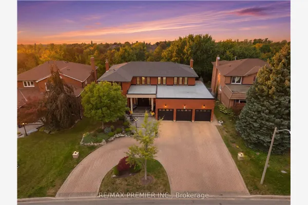 98 Cairnburg Place