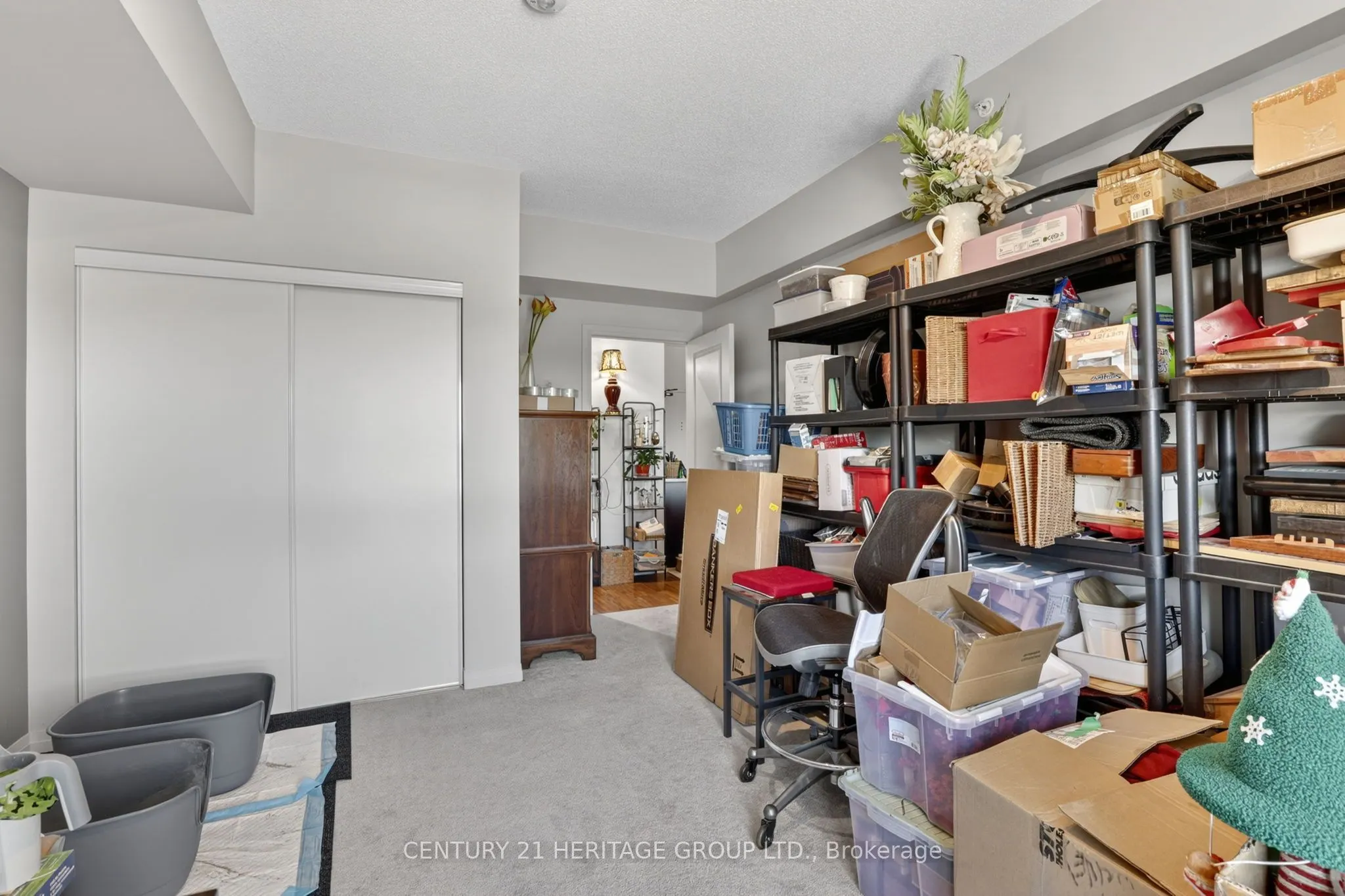 161 Wellington Street E #410