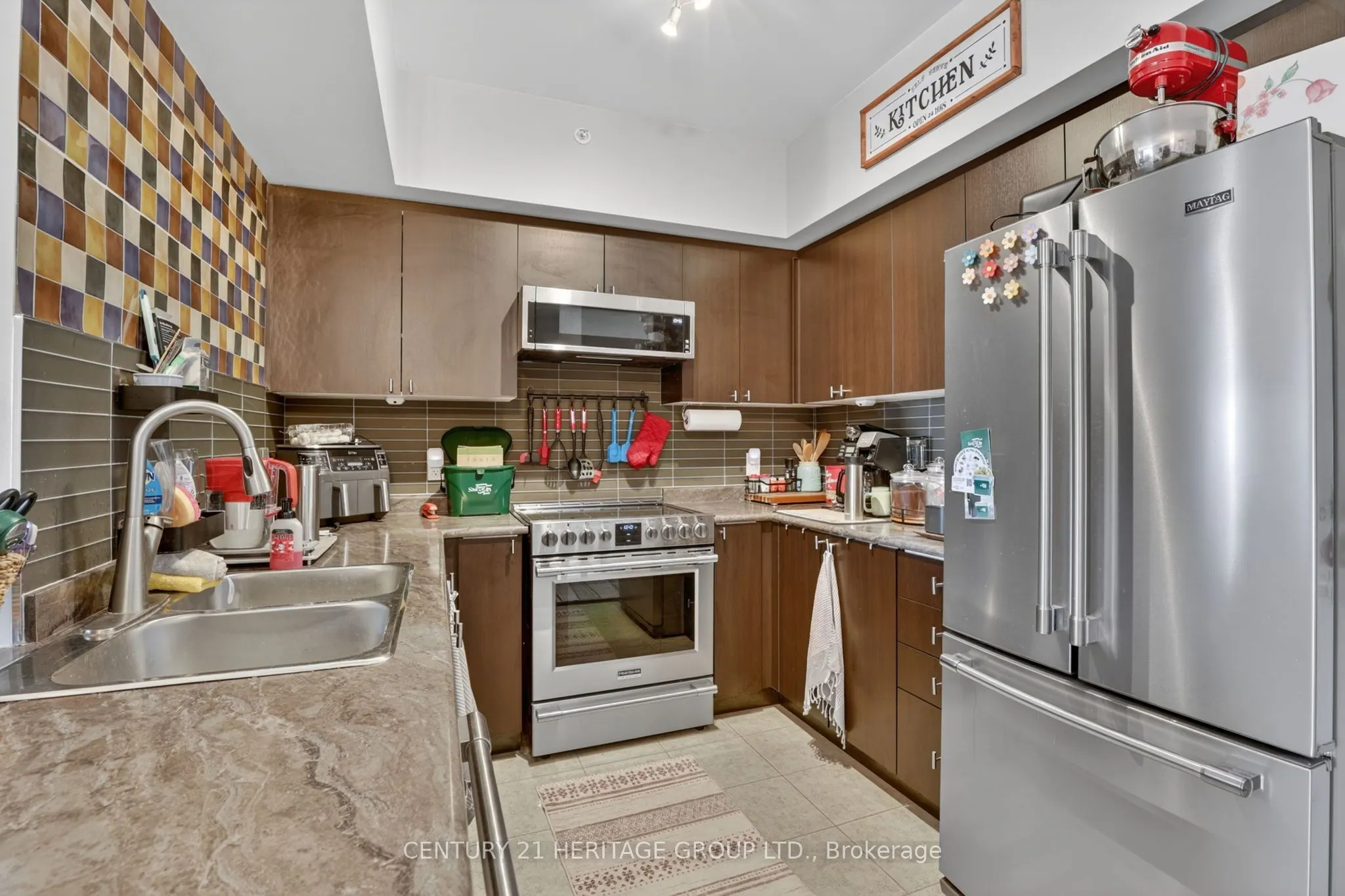 161 Wellington Street E #410