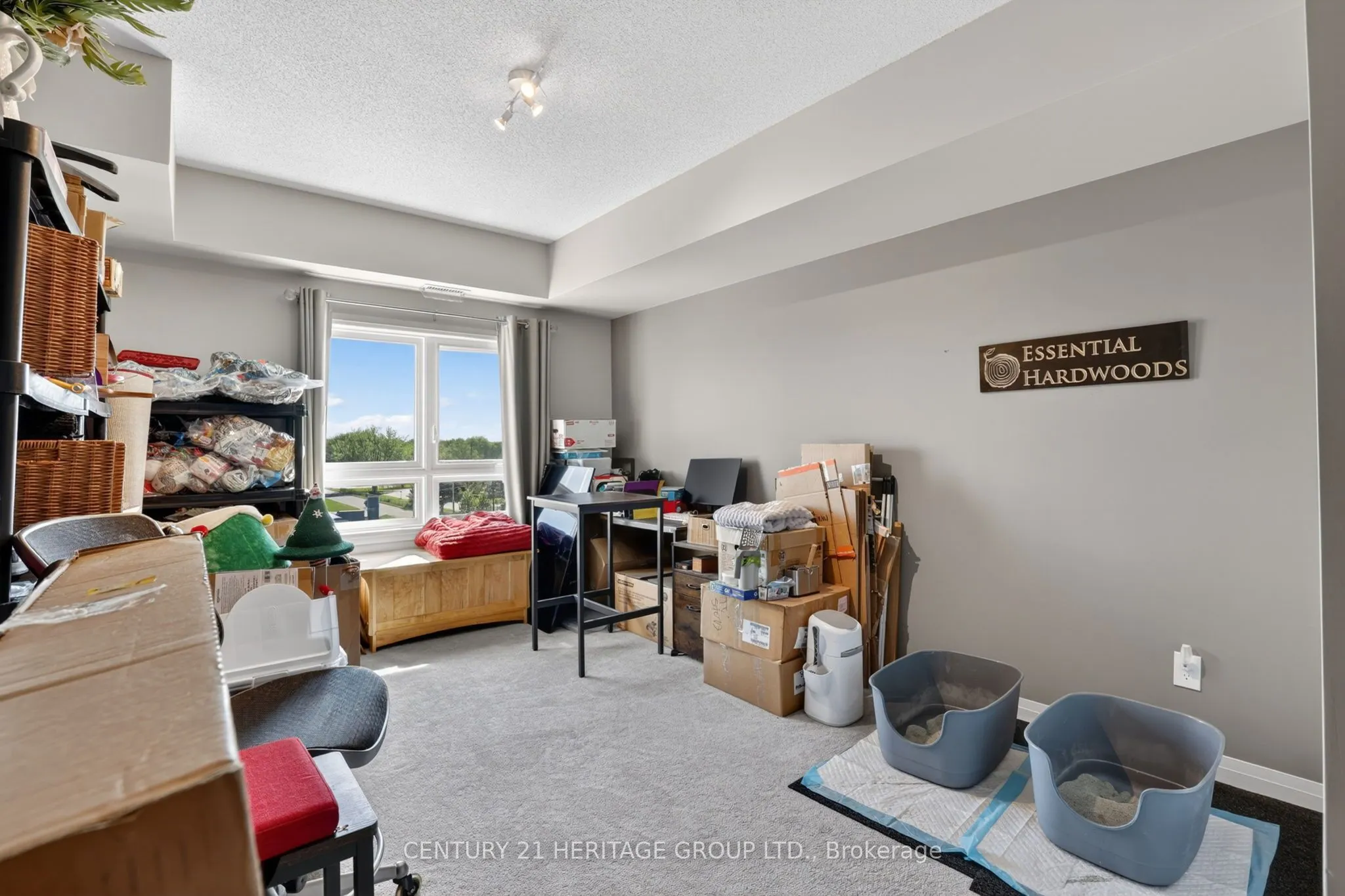 161 Wellington Street E #410