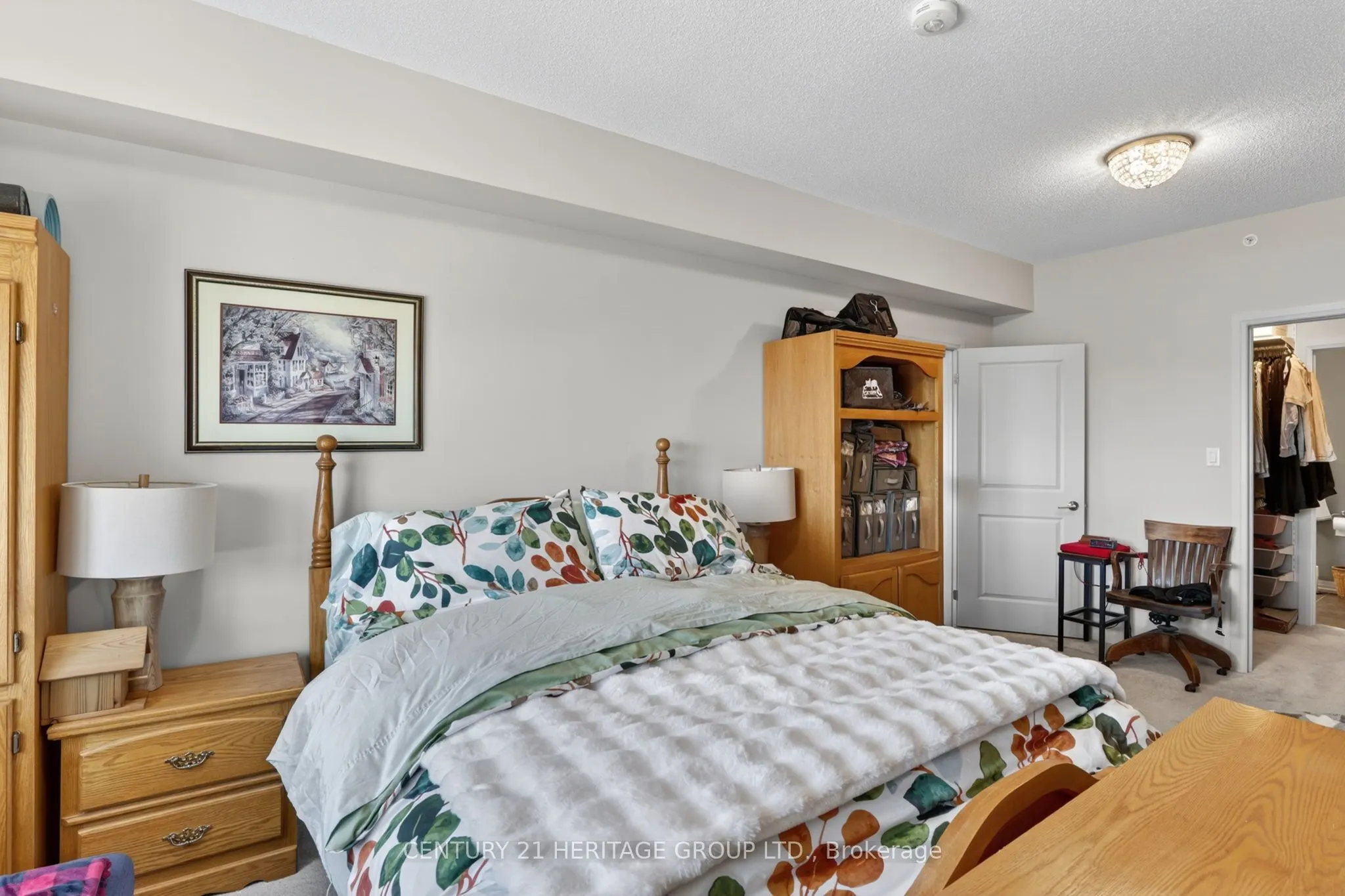 161 Wellington Street E #410