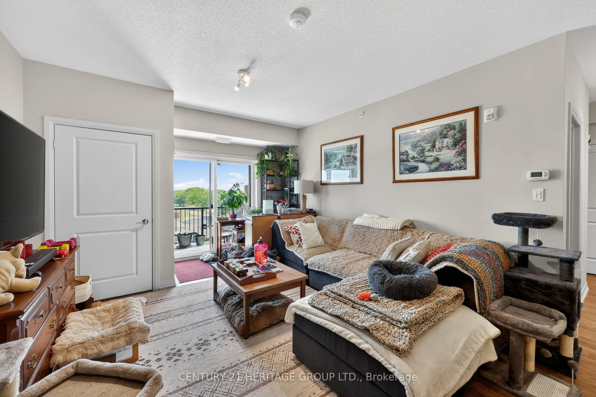 161 Wellington Street E #410