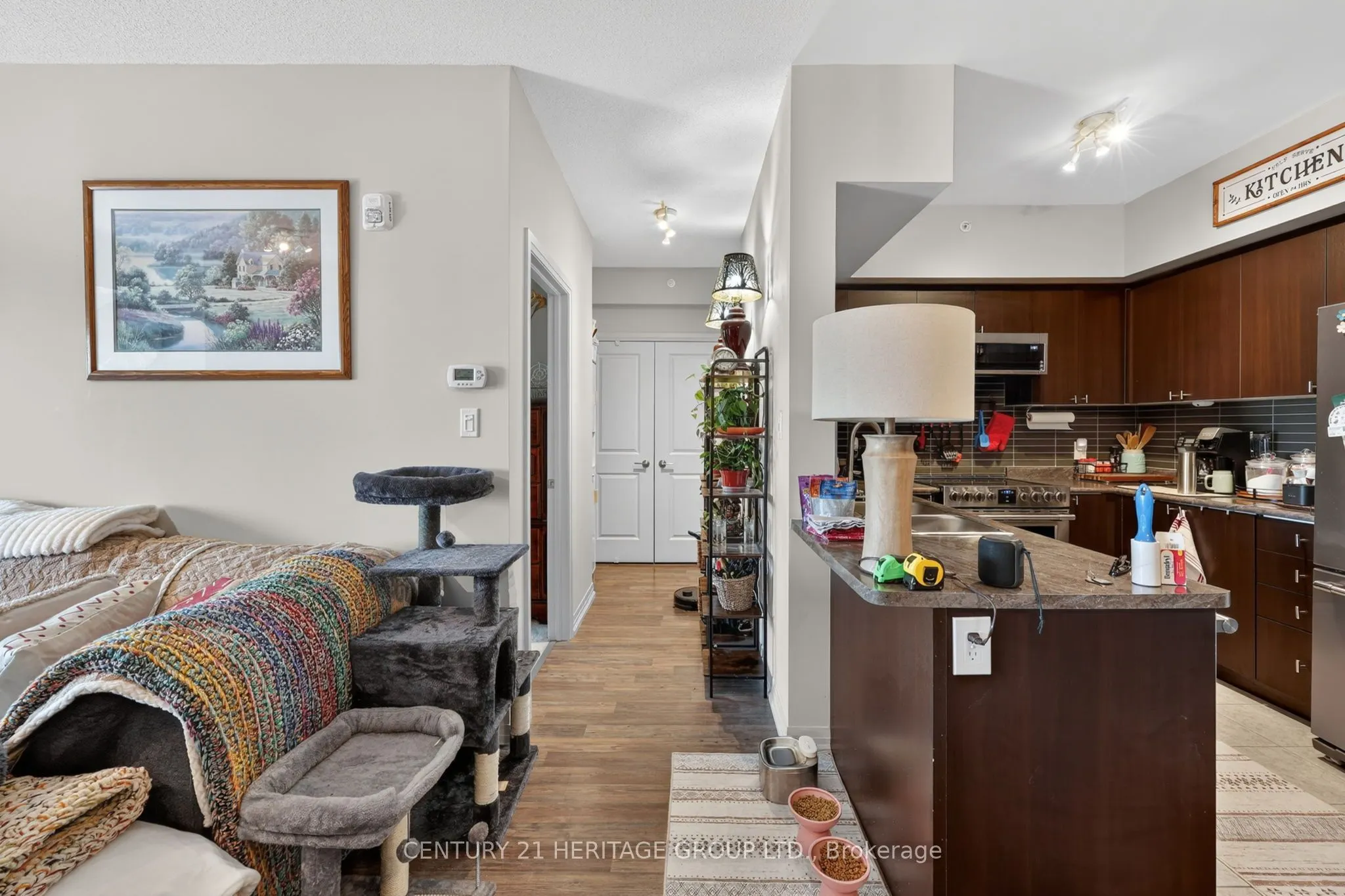 161 Wellington Street E #410
