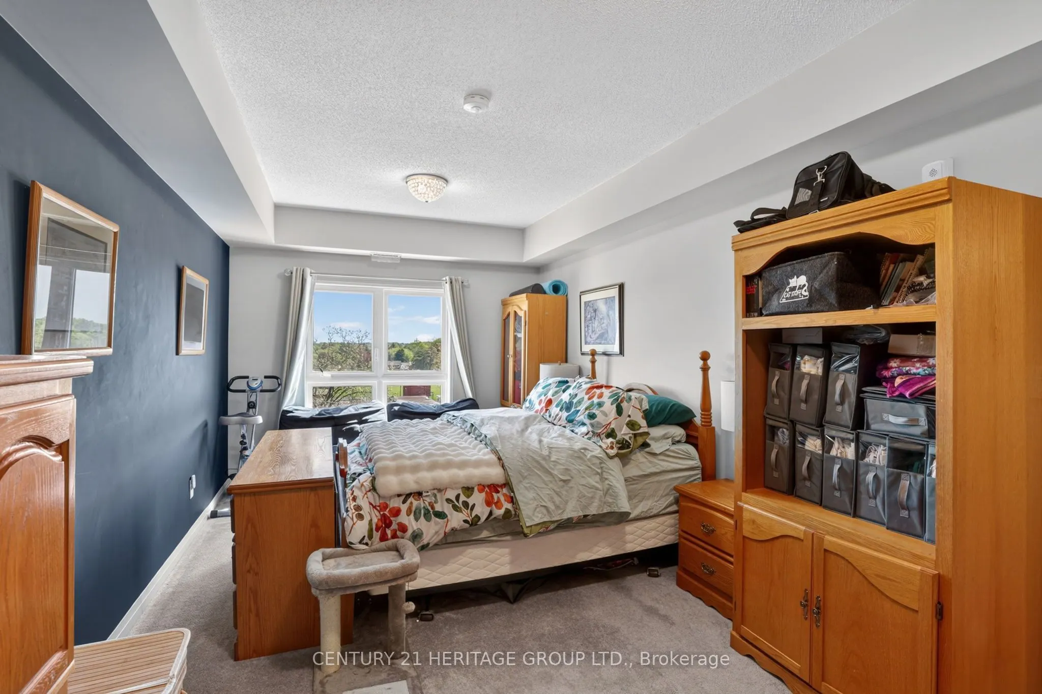 161 Wellington Street E #410