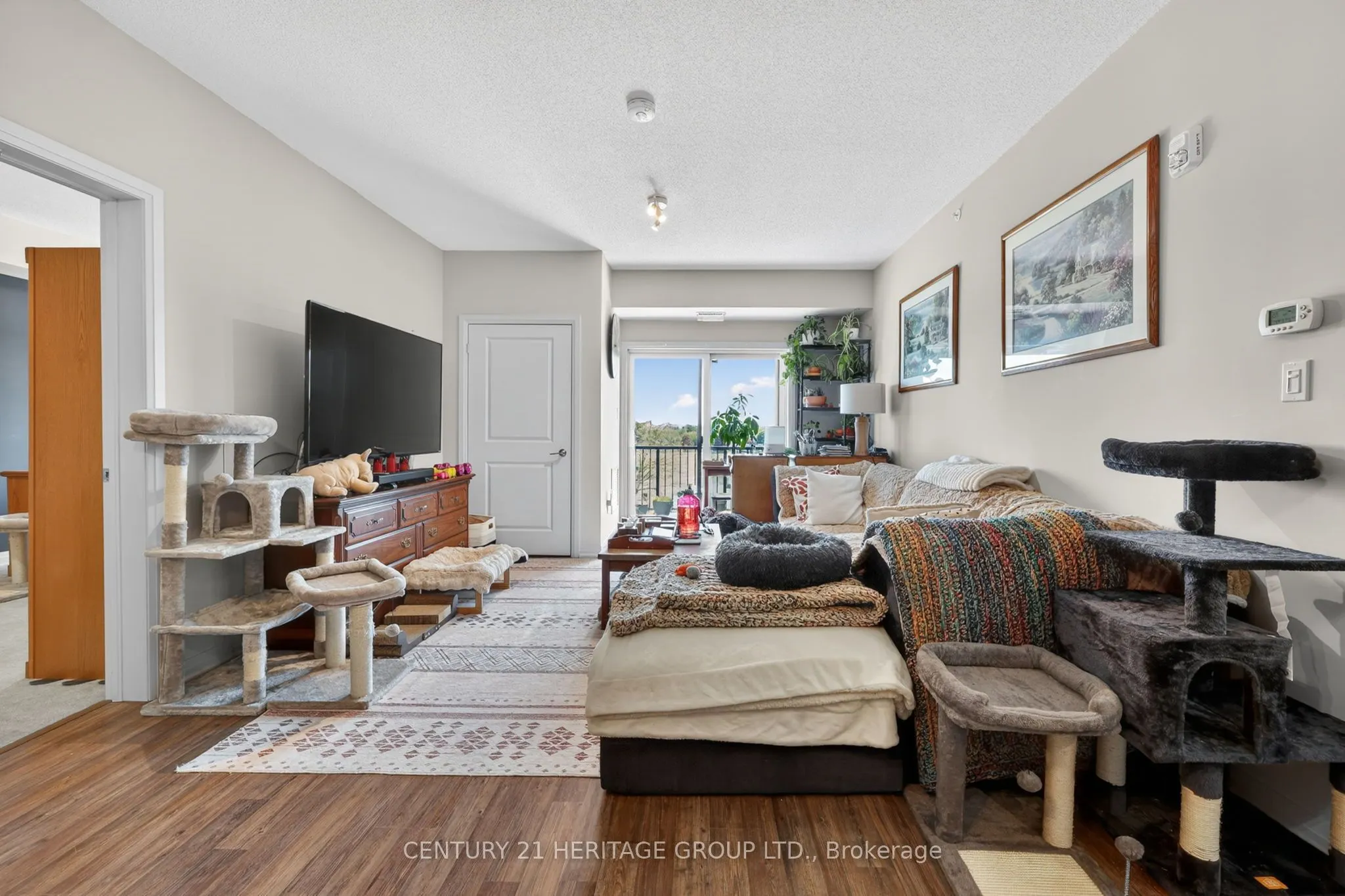 161 Wellington Street E #410
