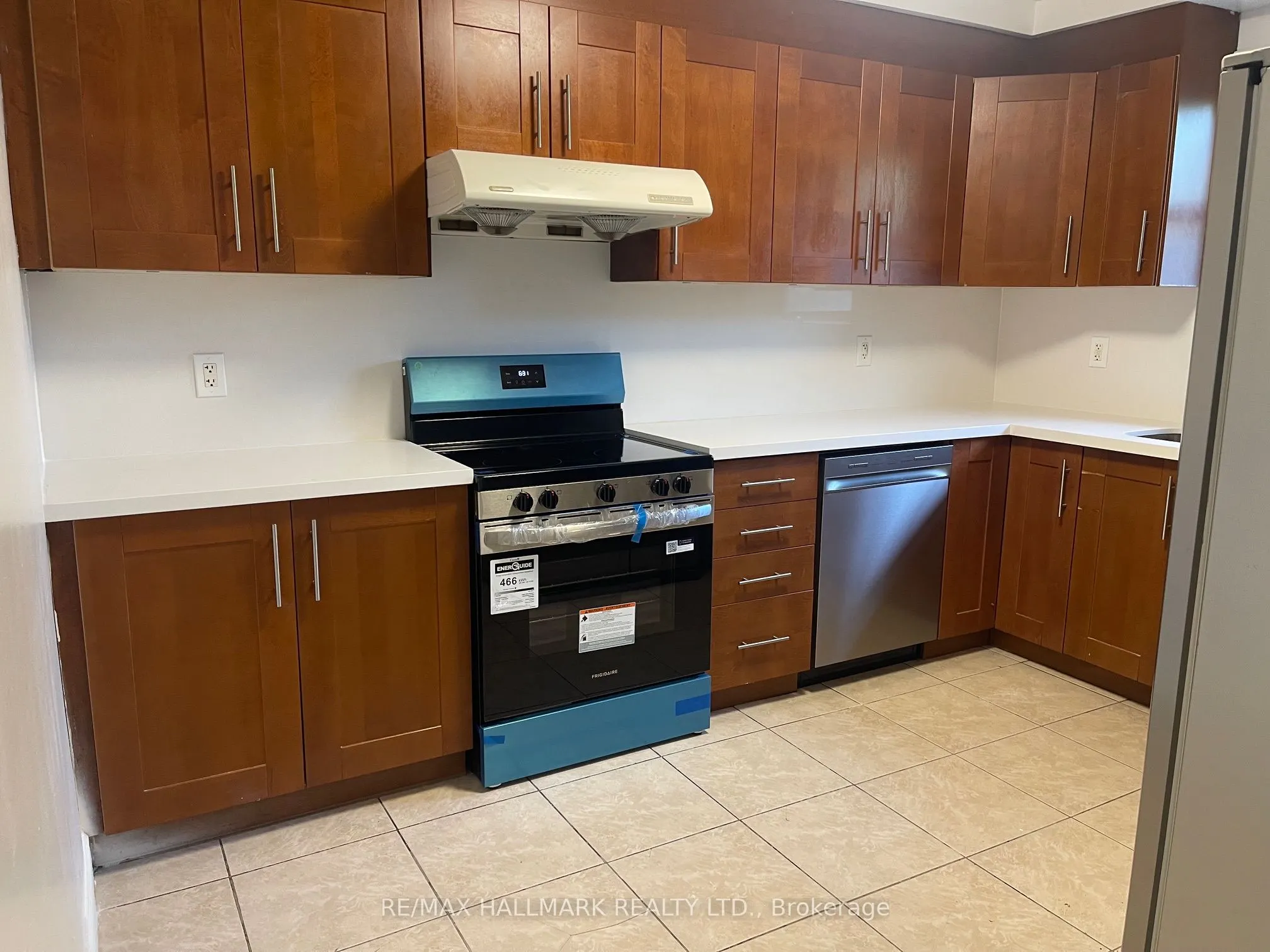 116 Cartier Crescent #Main Floor