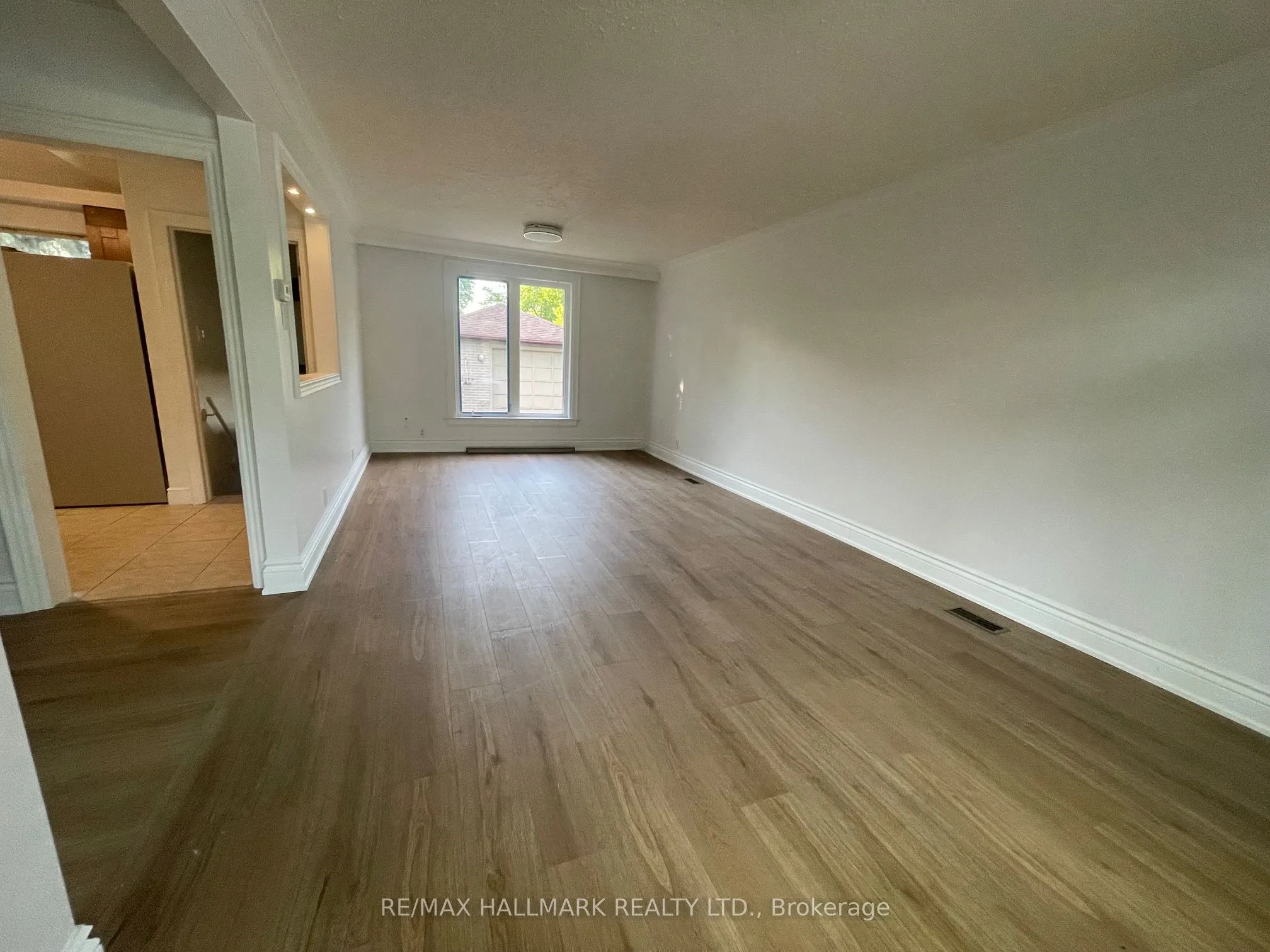 116 Cartier Crescent #Main Floor