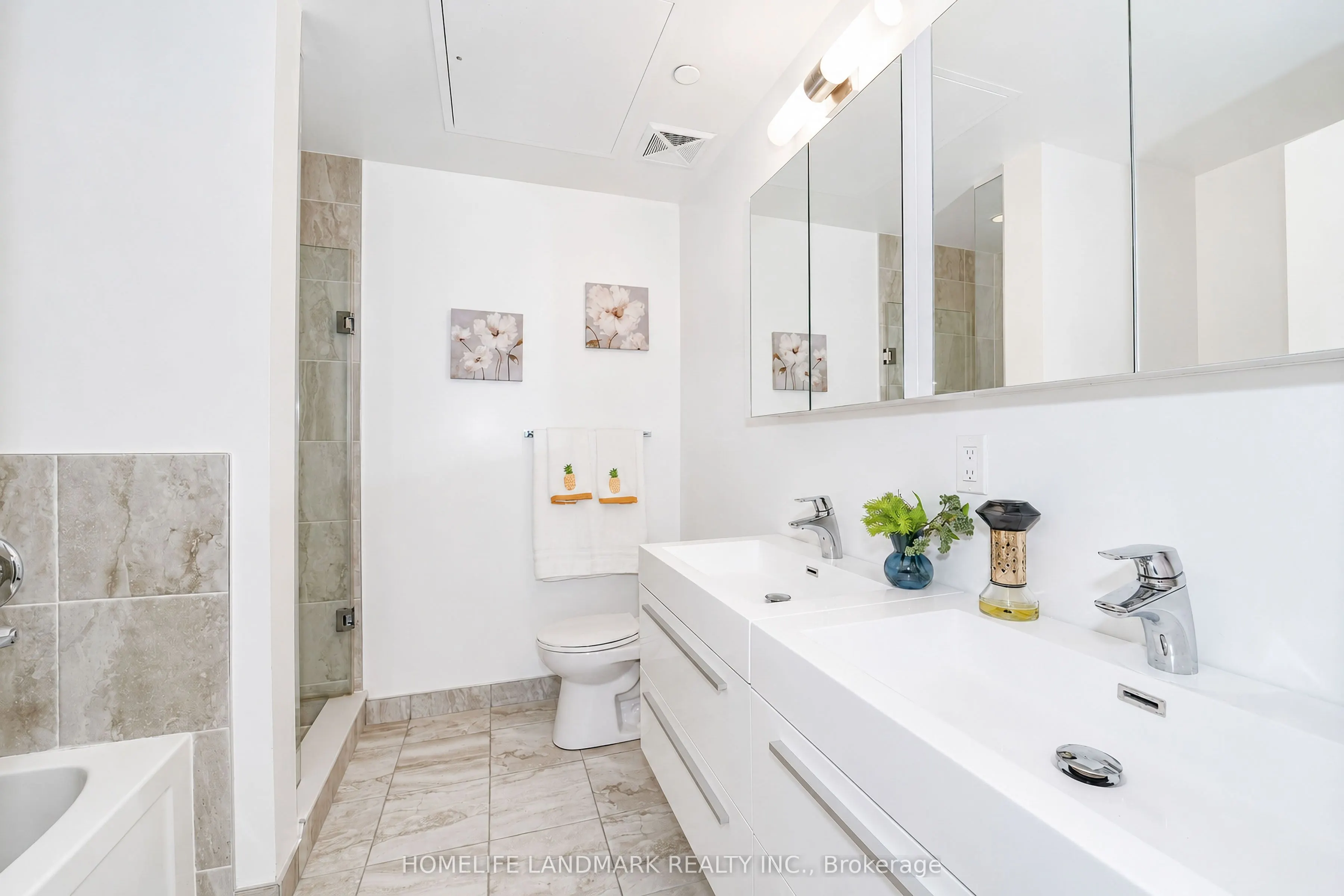 18 Rouge Valley Drive W #105C