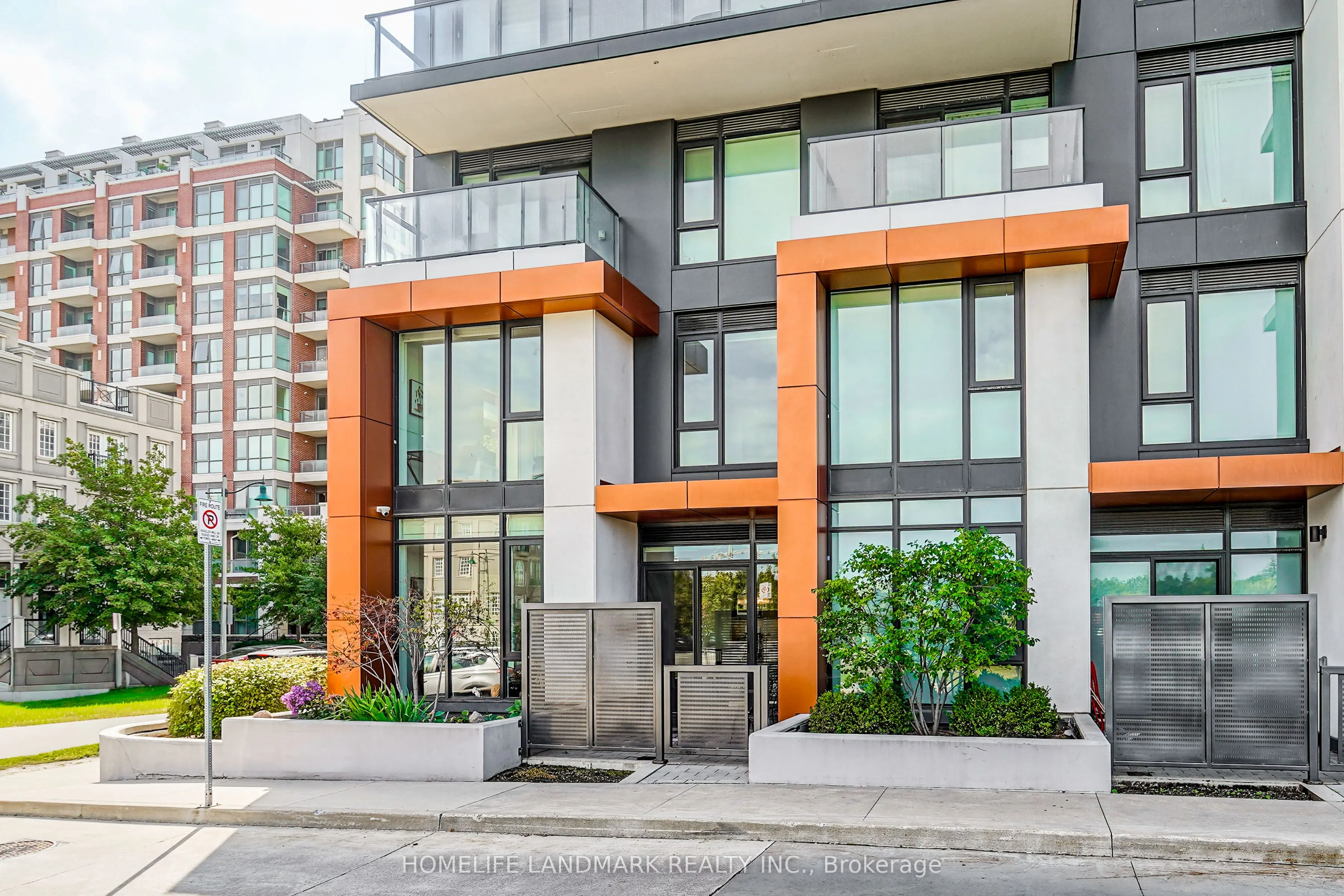 18 Rouge Valley Drive W #105C