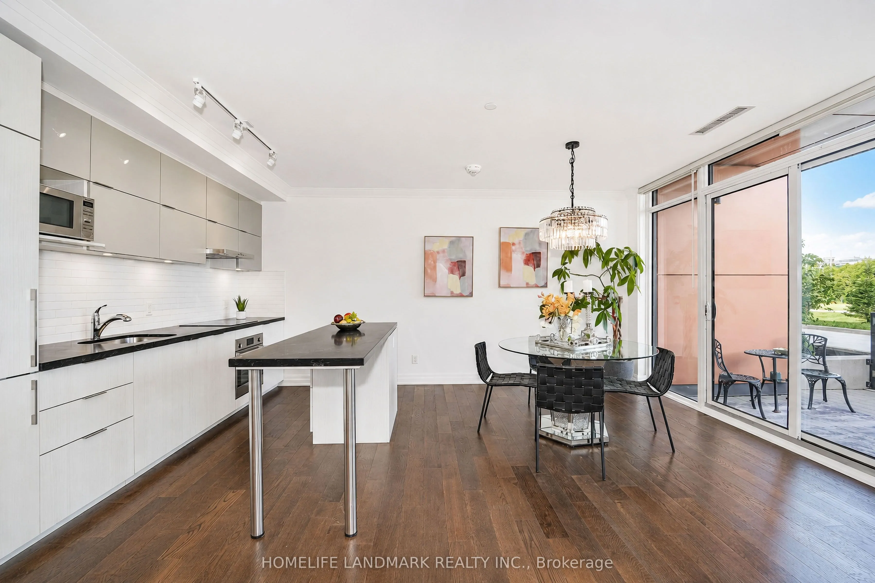 18 Rouge Valley Drive W #105C