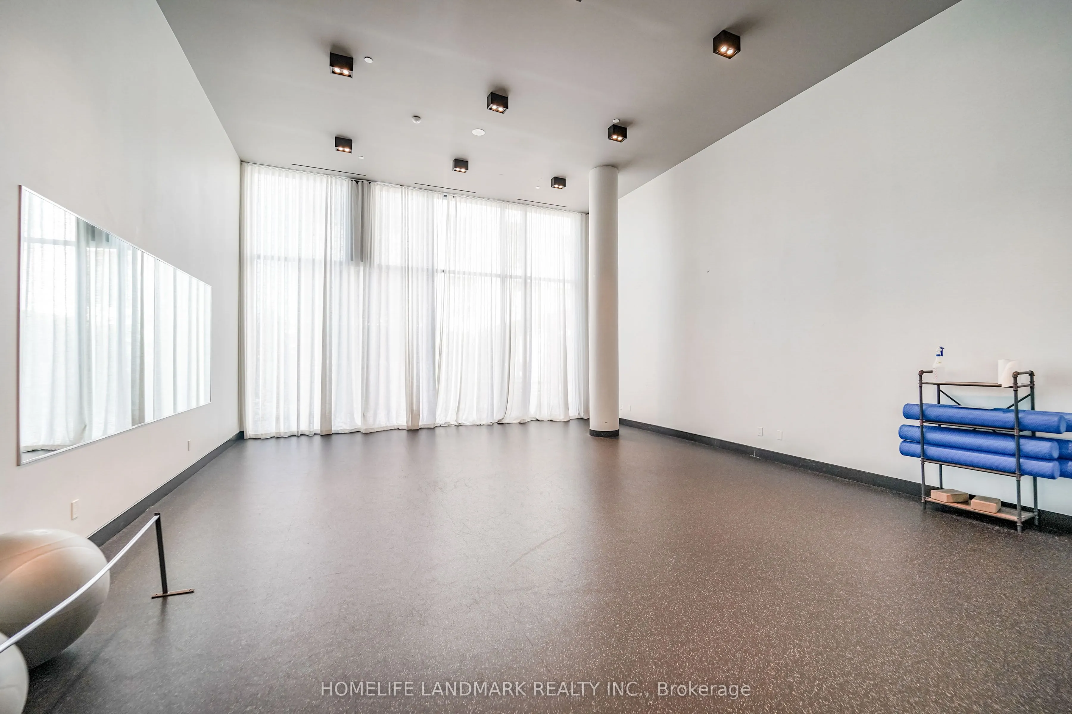 18 Rouge Valley Drive W #105C