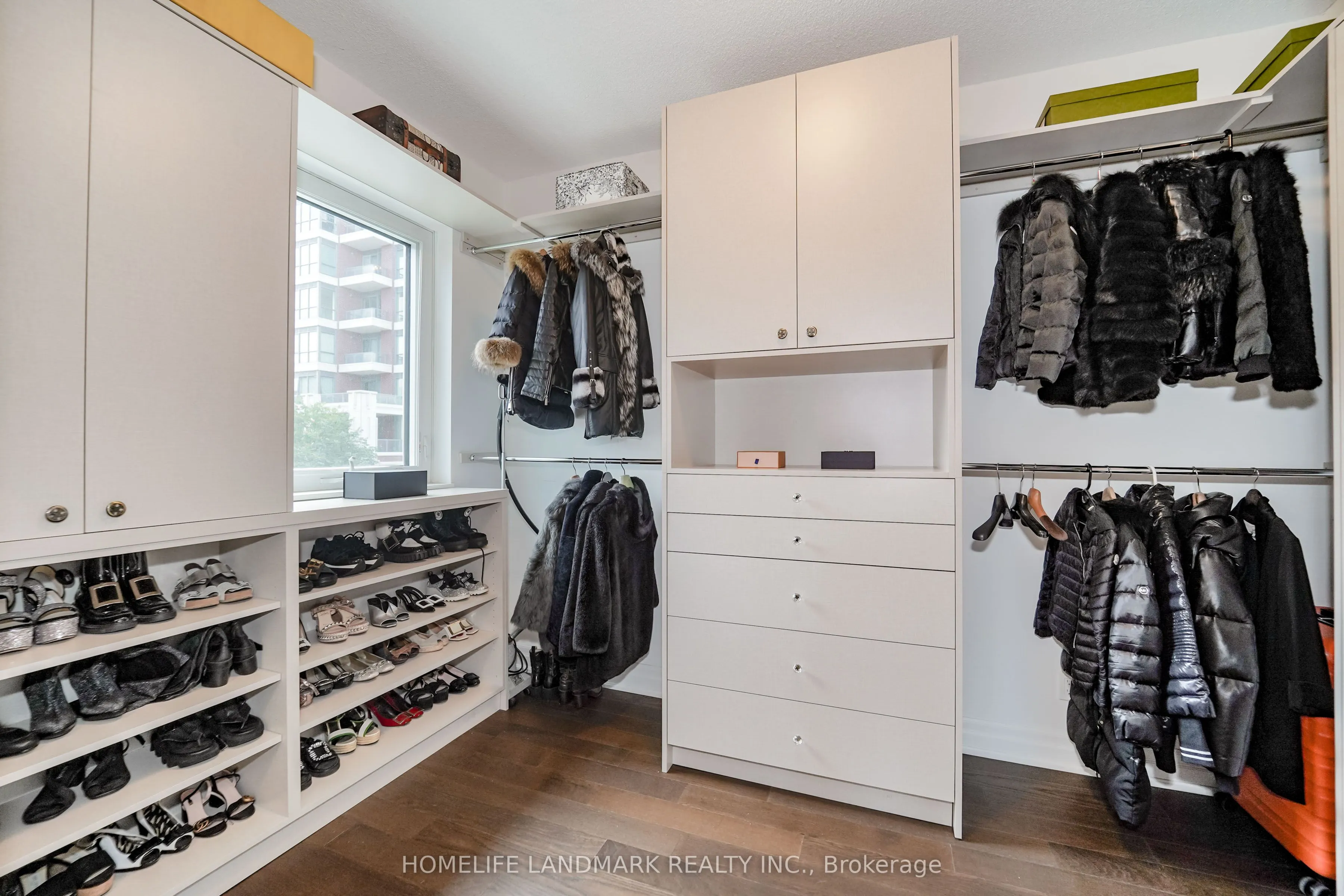 18 Rouge Valley Drive W #105C