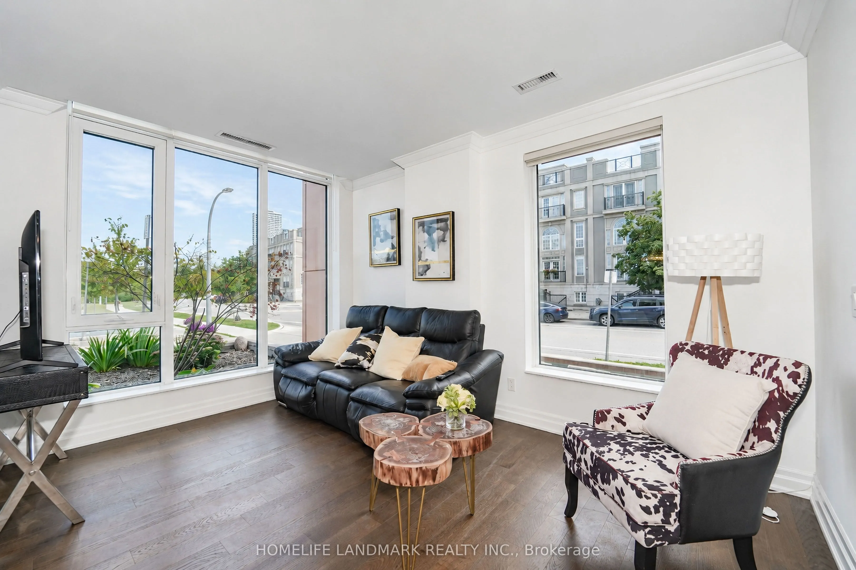 18 Rouge Valley Drive W #105C