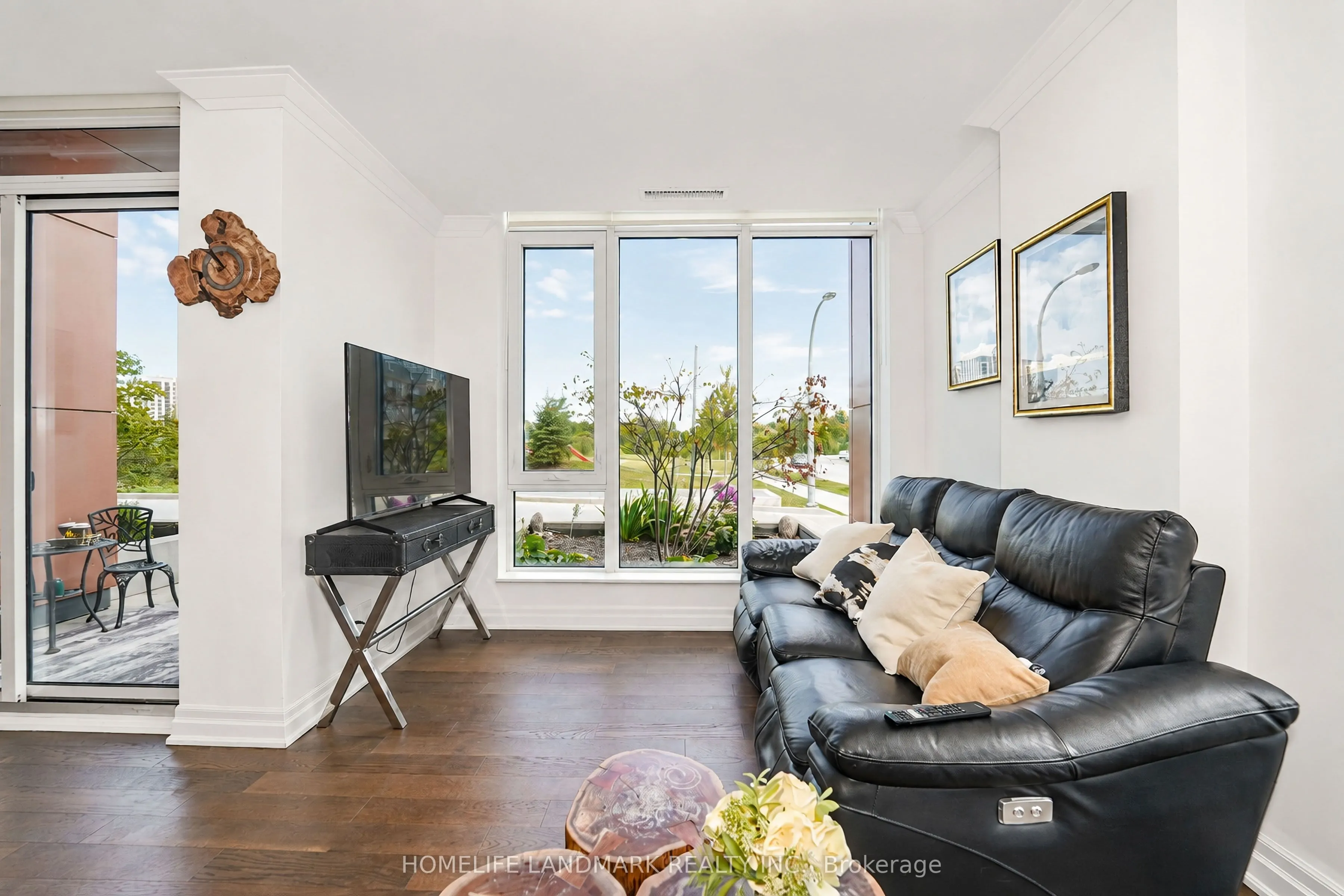 18 Rouge Valley Drive W #105C