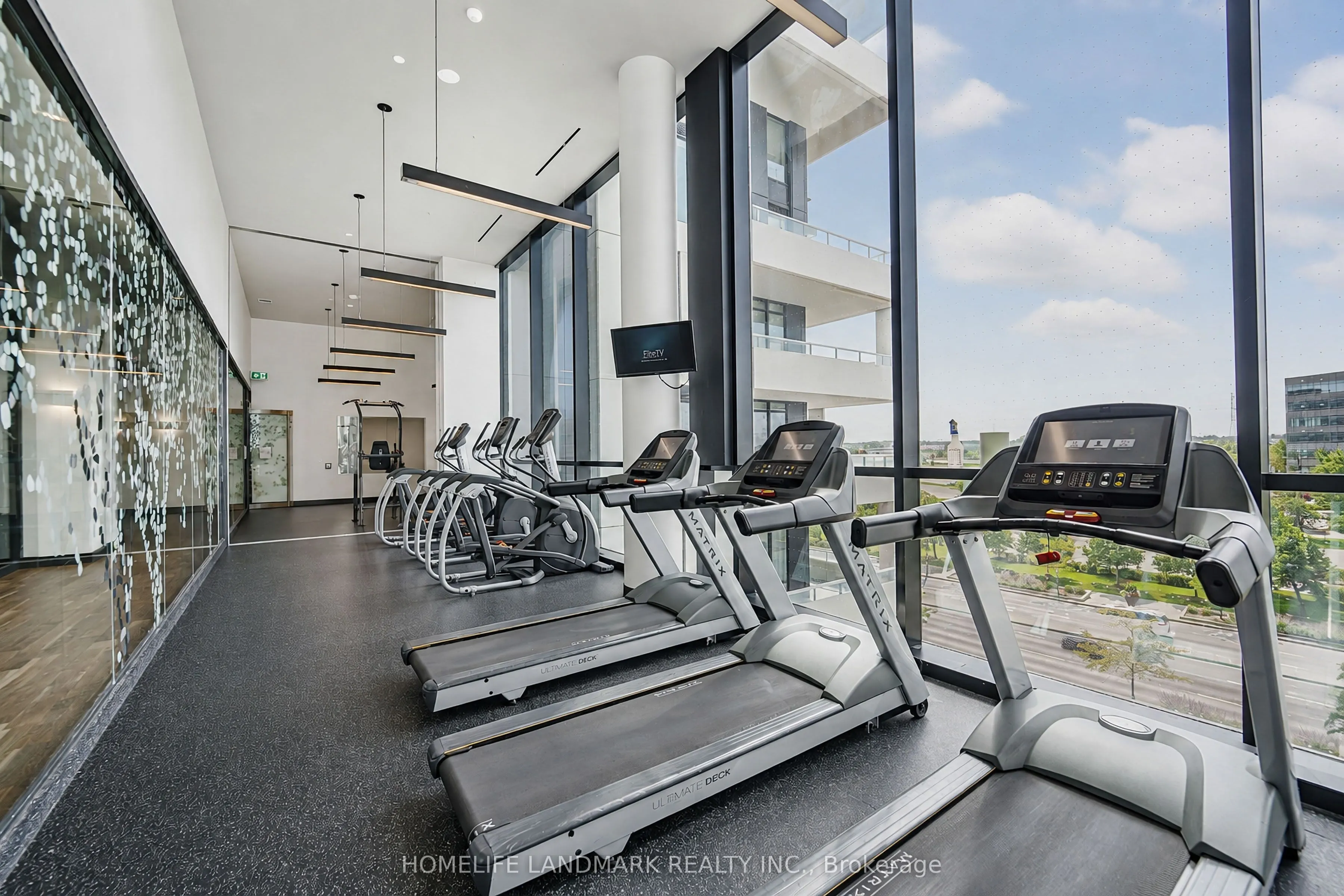 18 Rouge Valley Drive W #105C