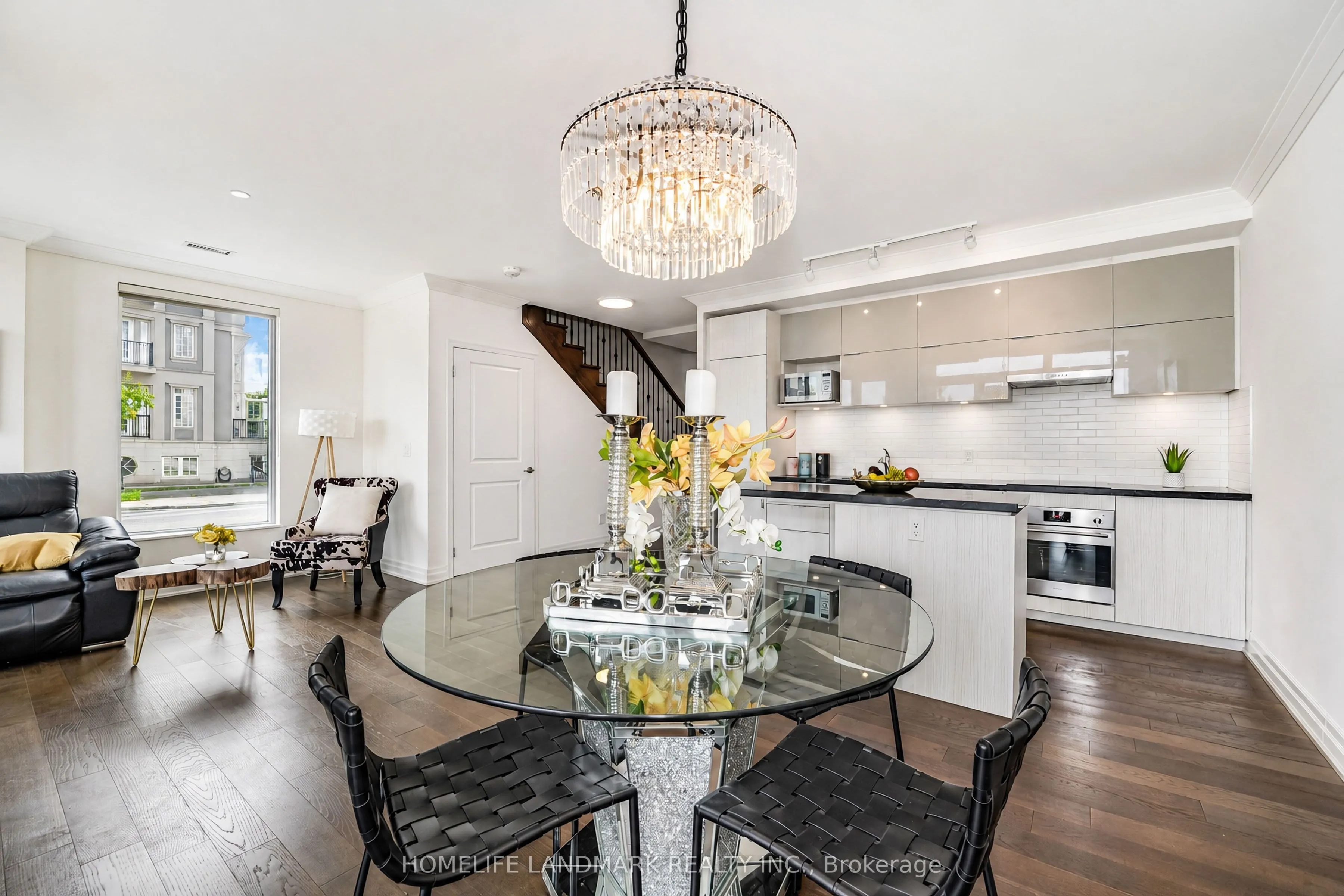 18 Rouge Valley Drive W #105C