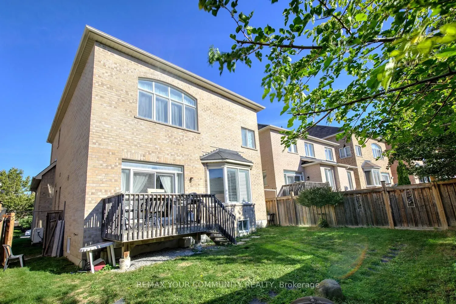 79 Chayna Crescent