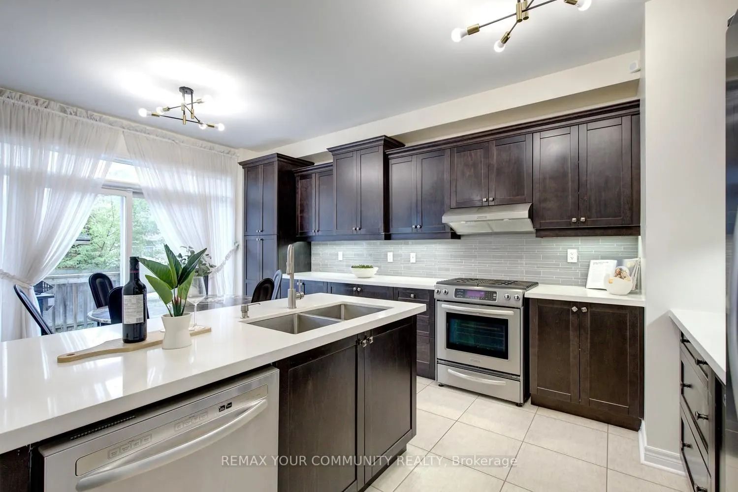 79 Chayna Crescent
