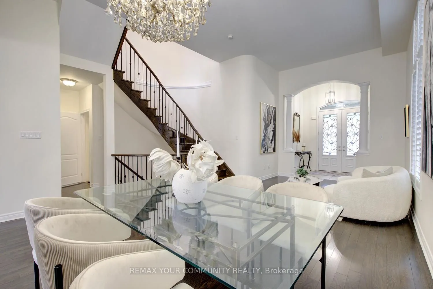 79 Chayna Crescent