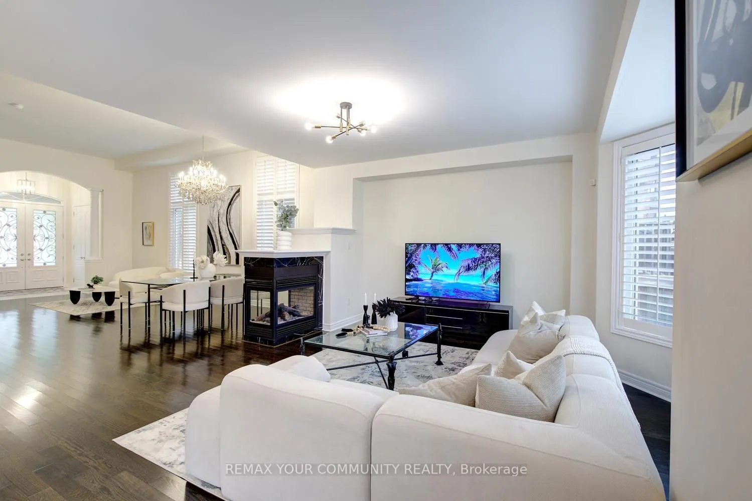 79 Chayna Crescent