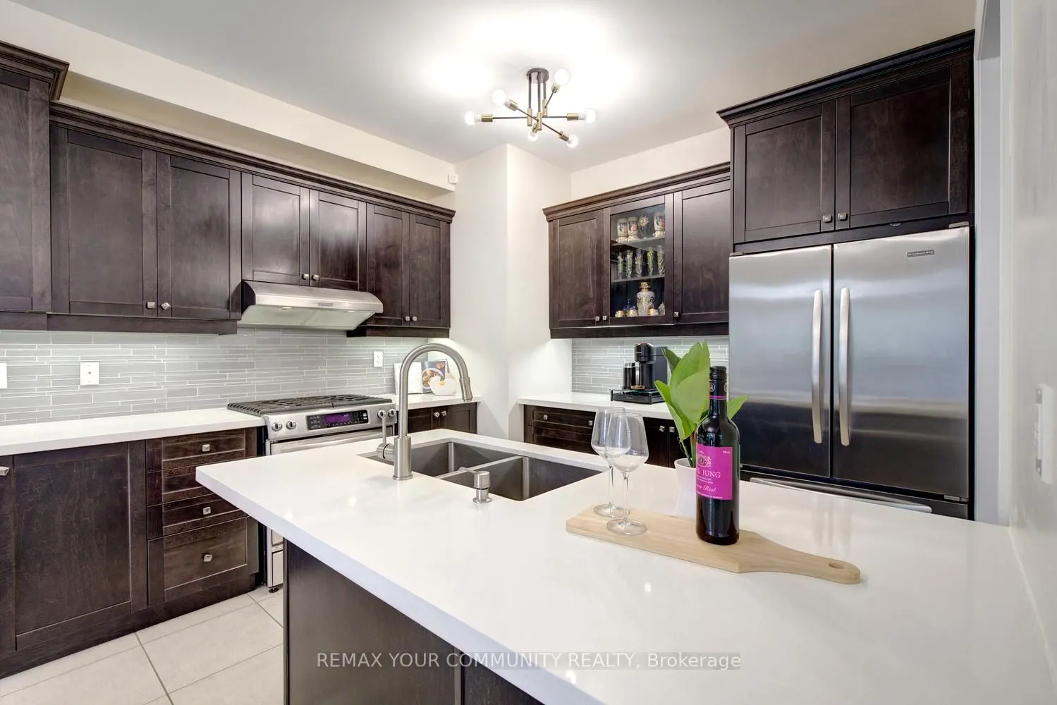 79 Chayna Crescent