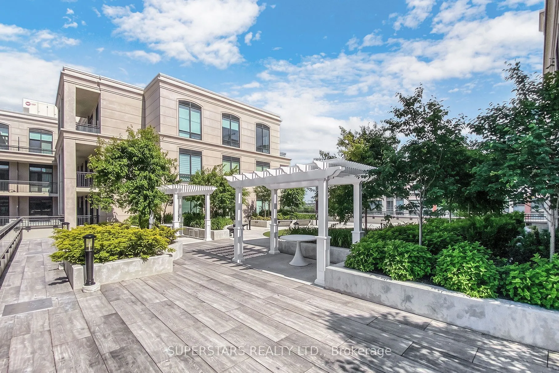 278 Buchanan Drive #521E