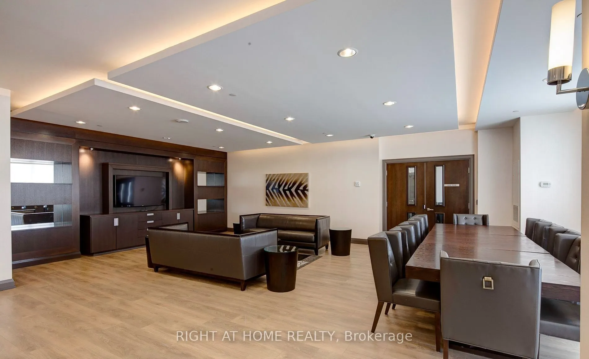 7171 Yonge Street #1702