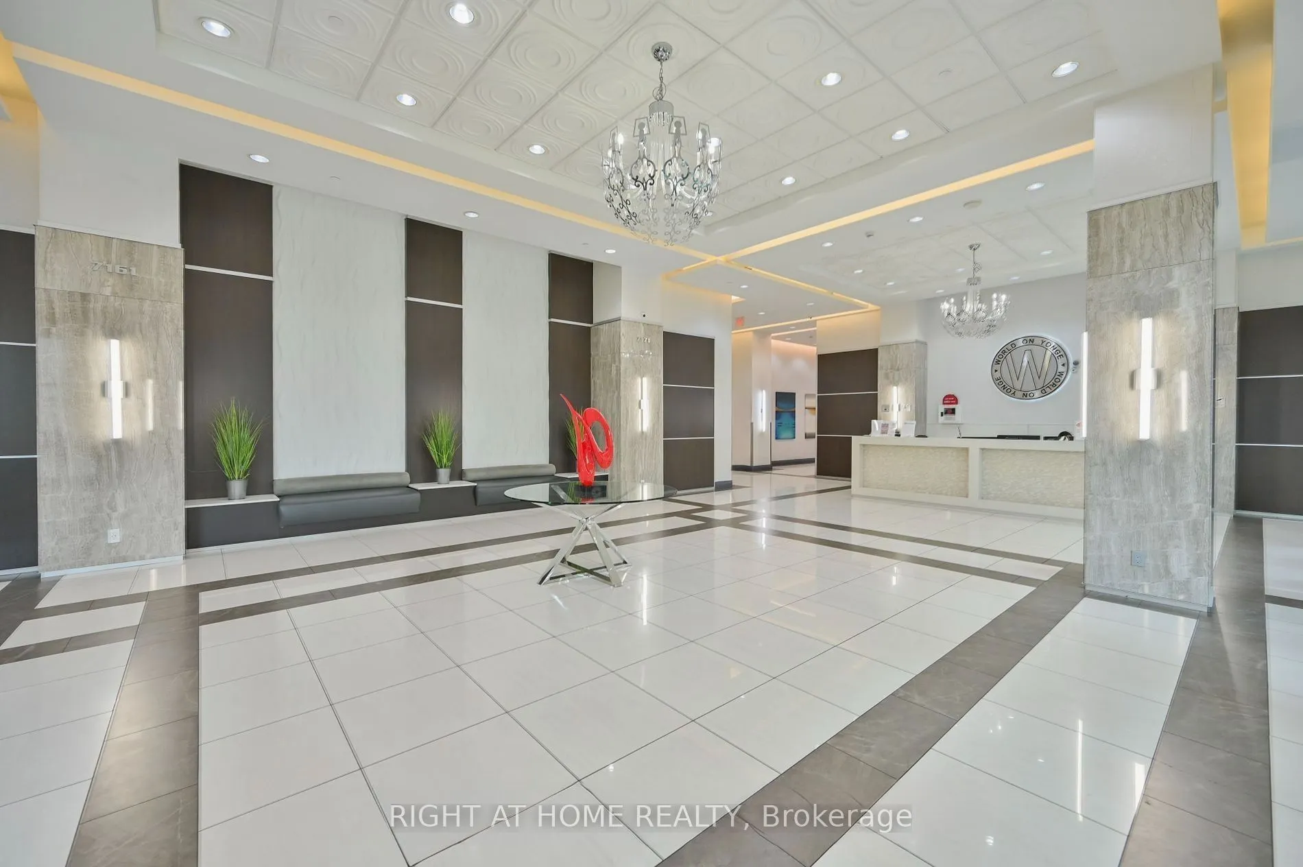 7171 Yonge Street #1702