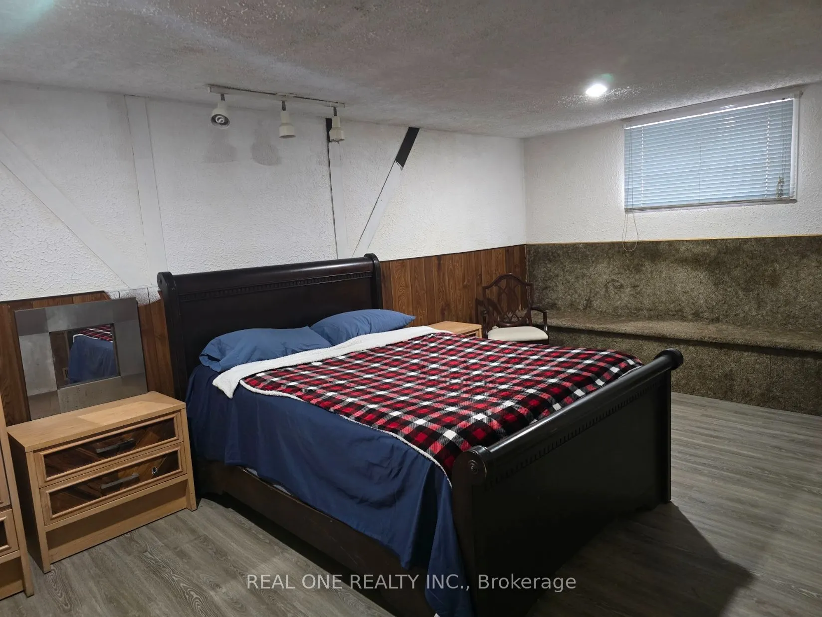 389 Kerrybrook Drive