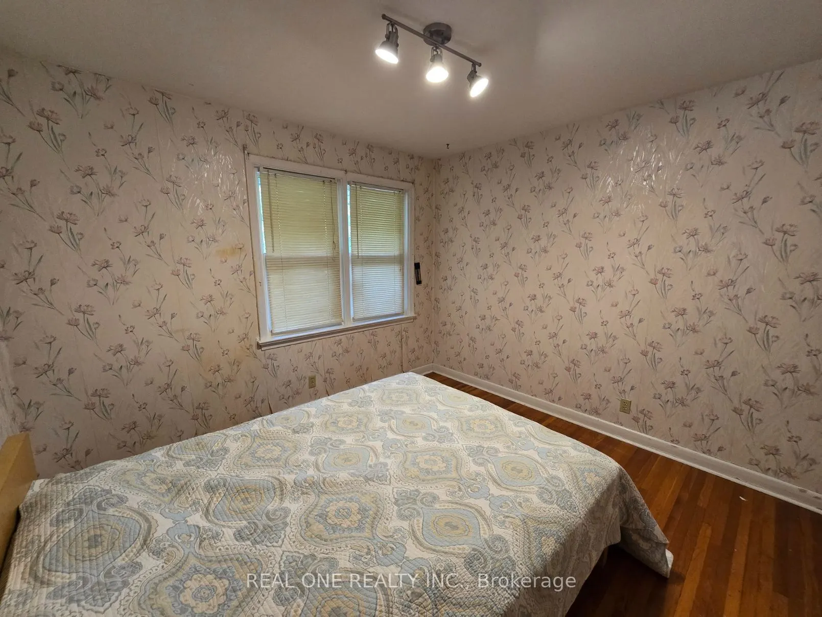 389 Kerrybrook Drive