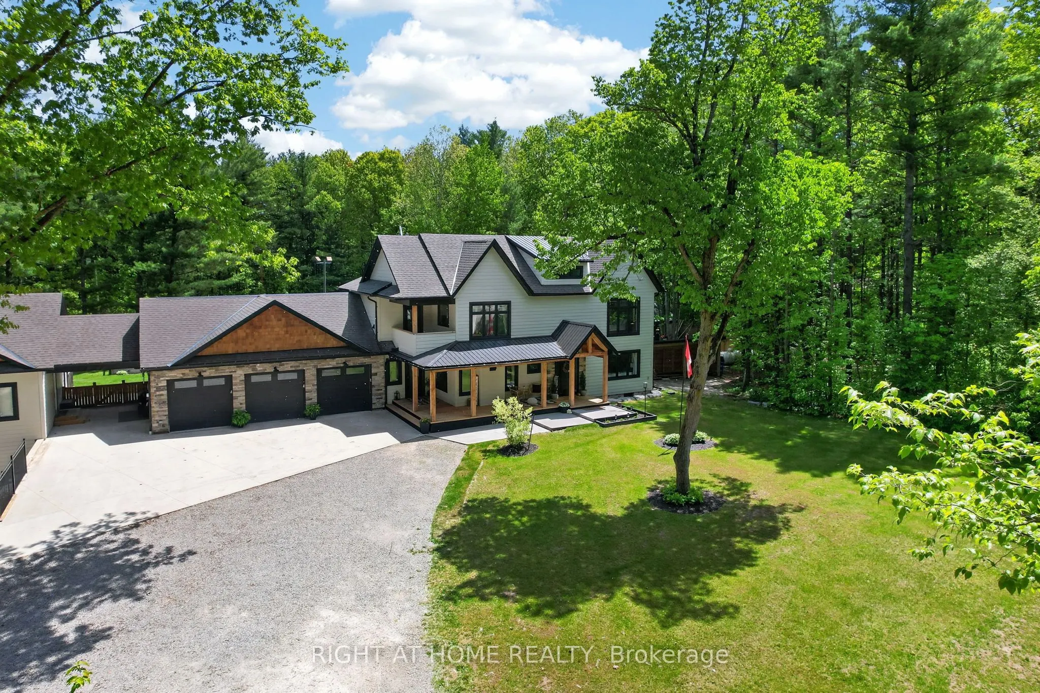 16 Woodland Heights Drive