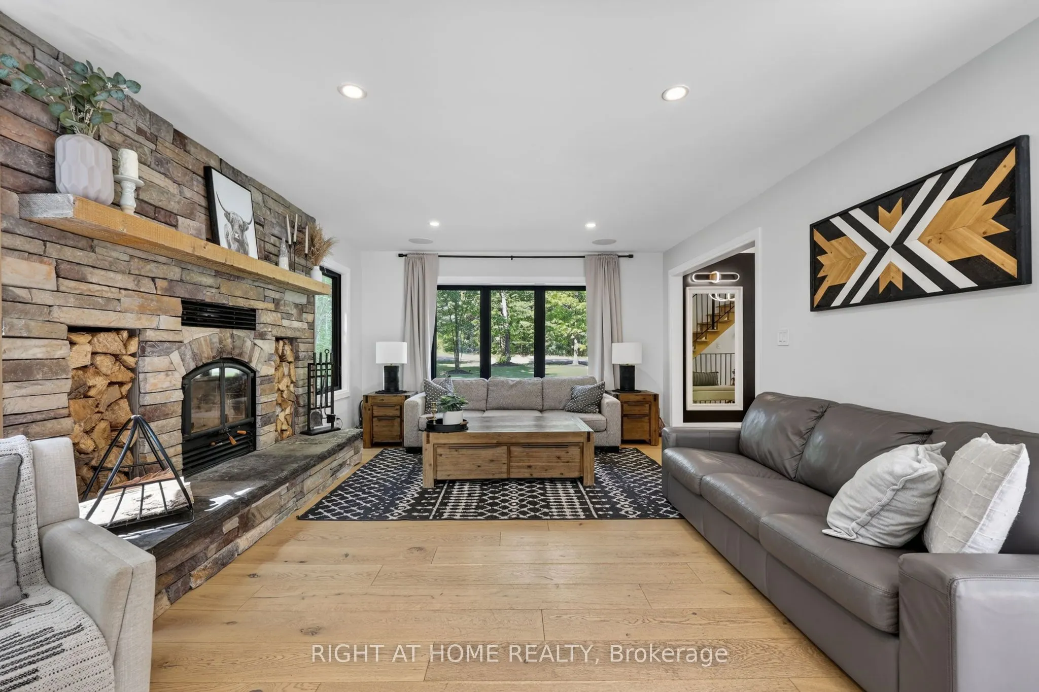 16 Woodland Heights Drive