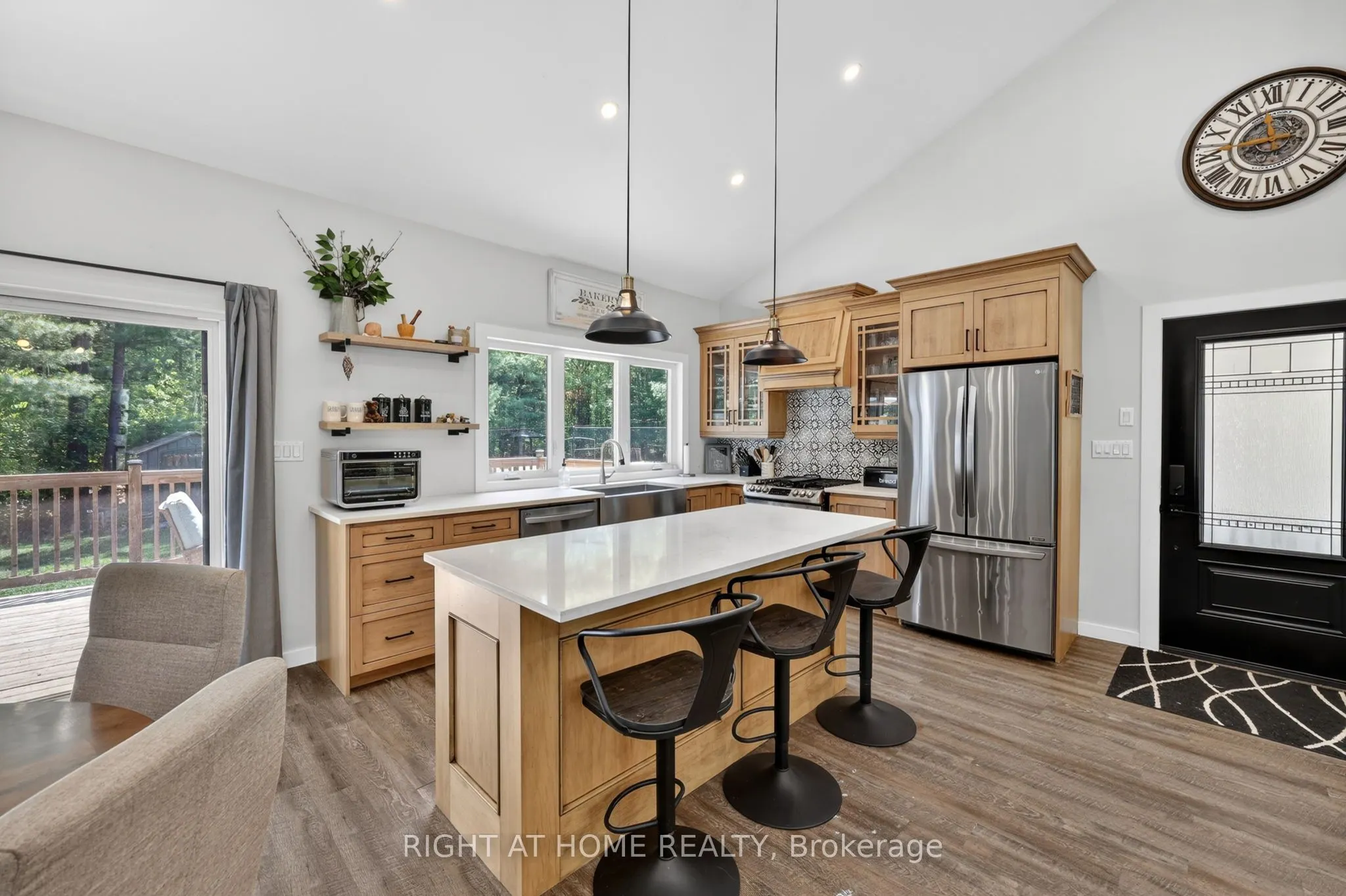 16 Woodland Heights Drive