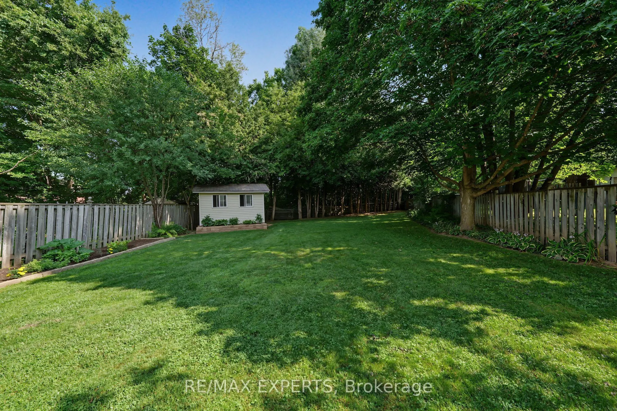 326 Oakwood Court