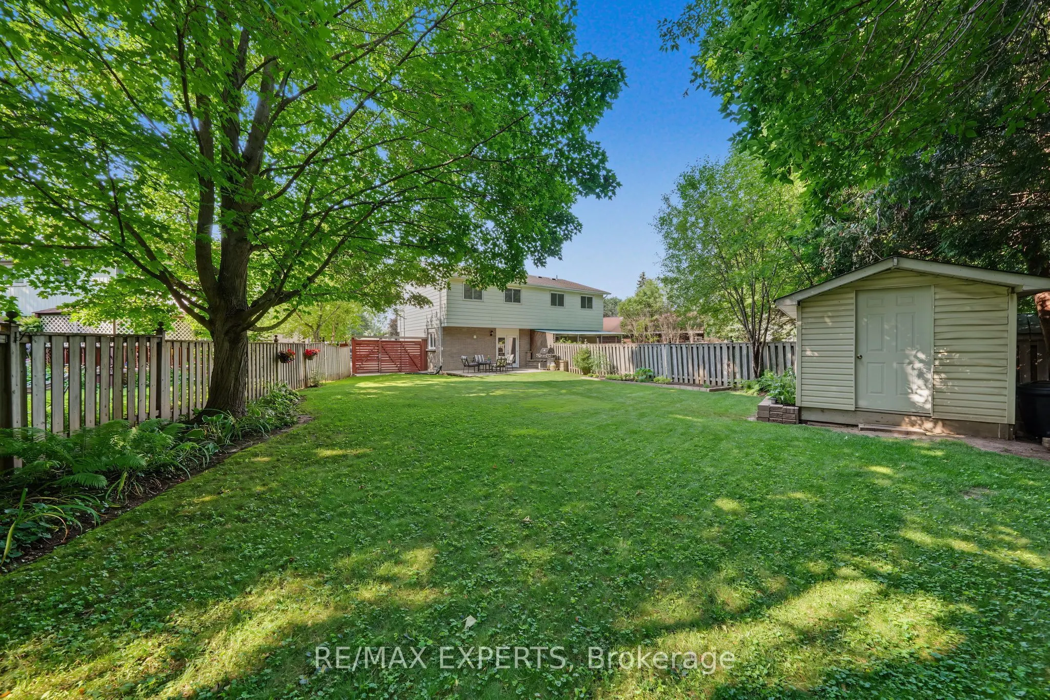 326 Oakwood Court