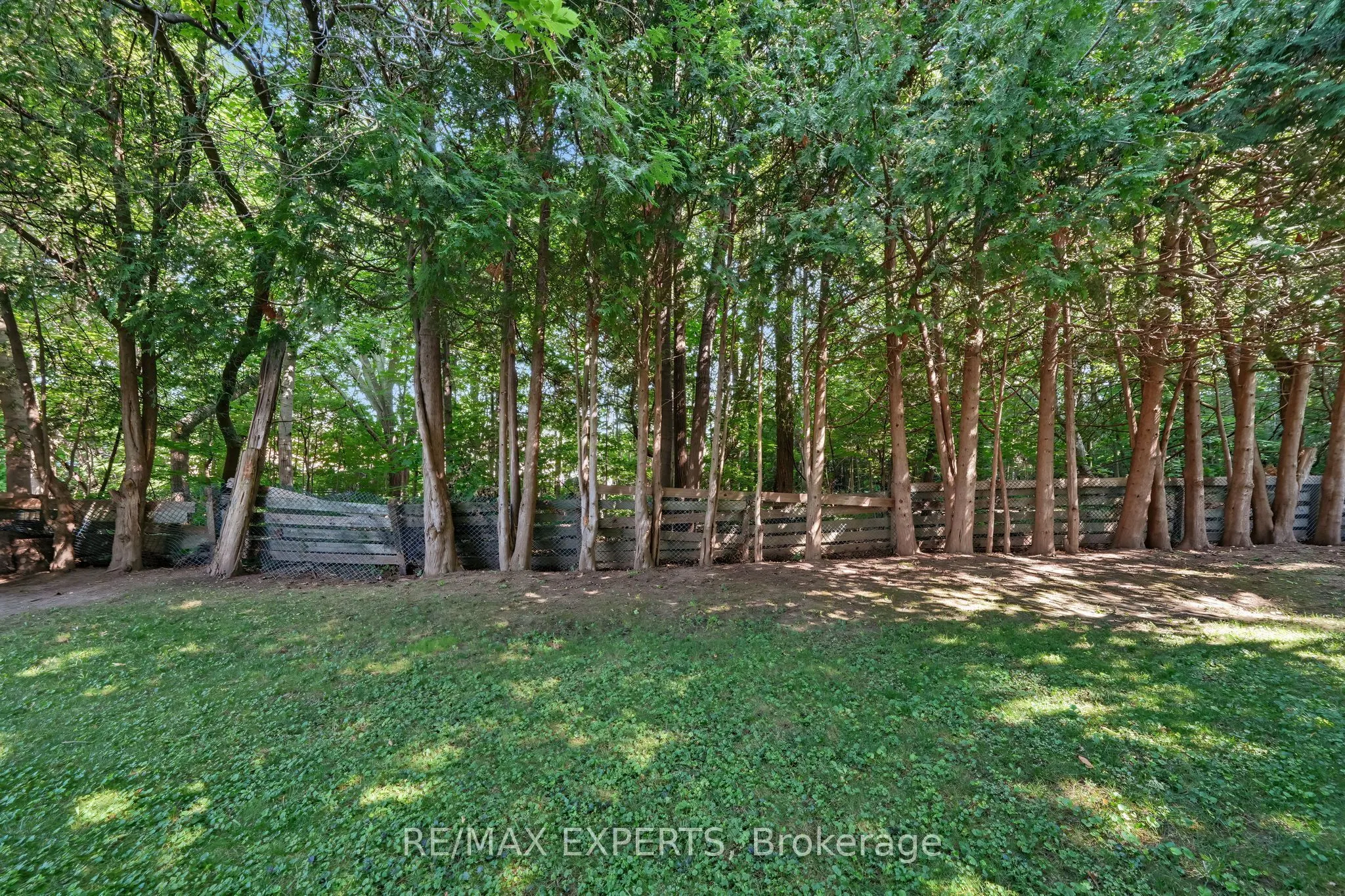 326 Oakwood Court