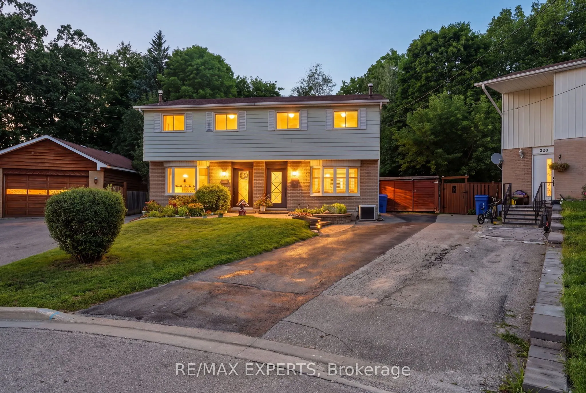 326 Oakwood Court
