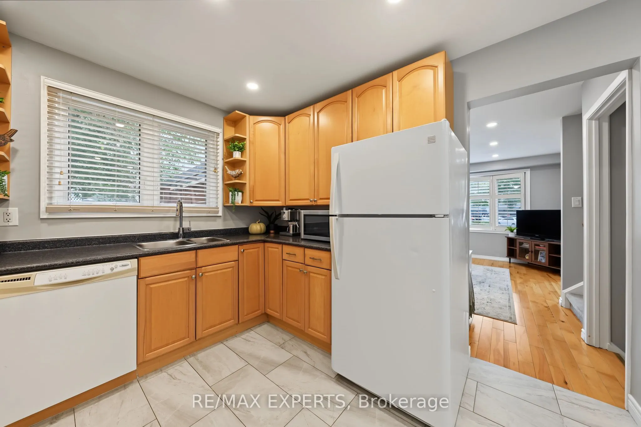 326 Oakwood Court