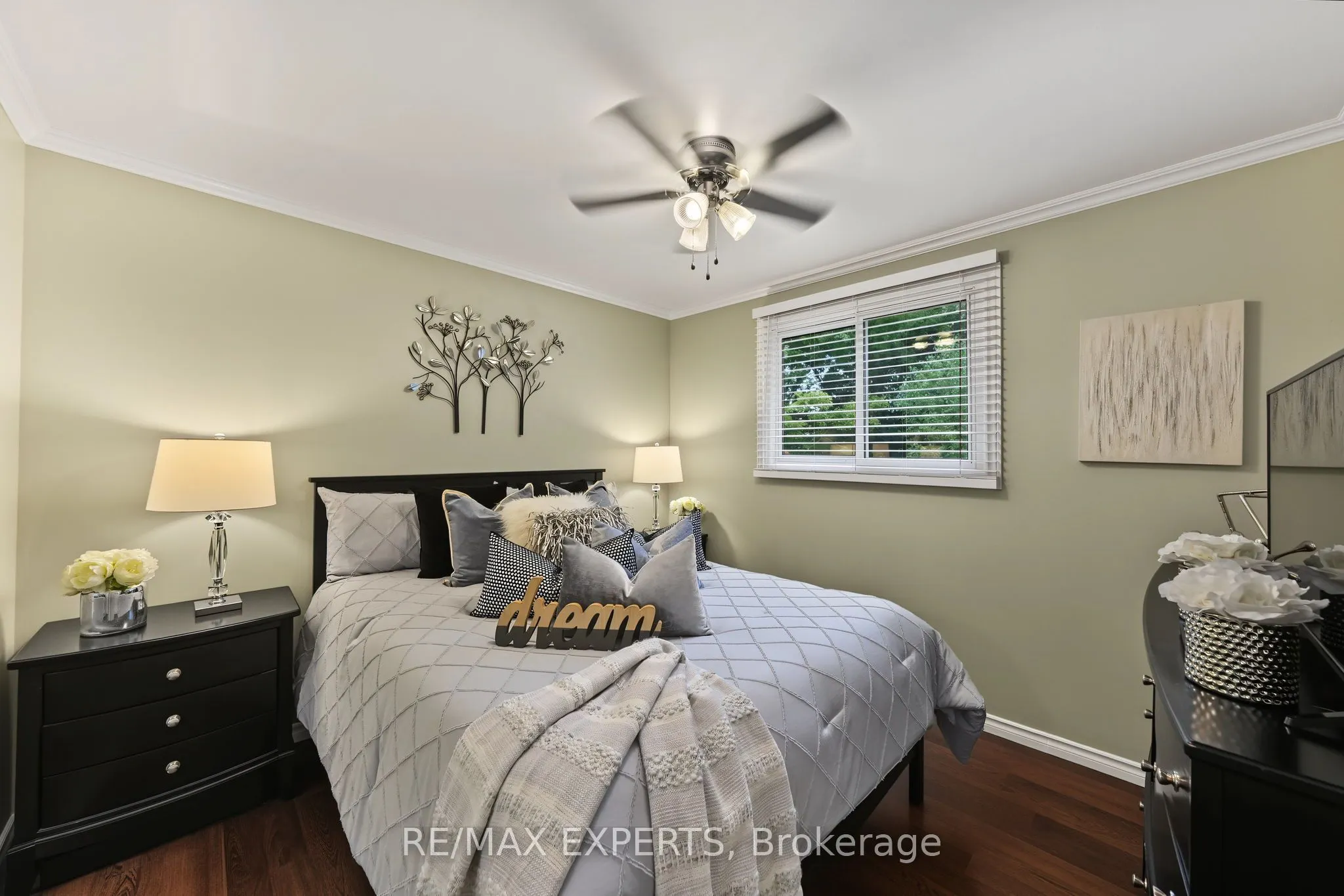 326 Oakwood Court