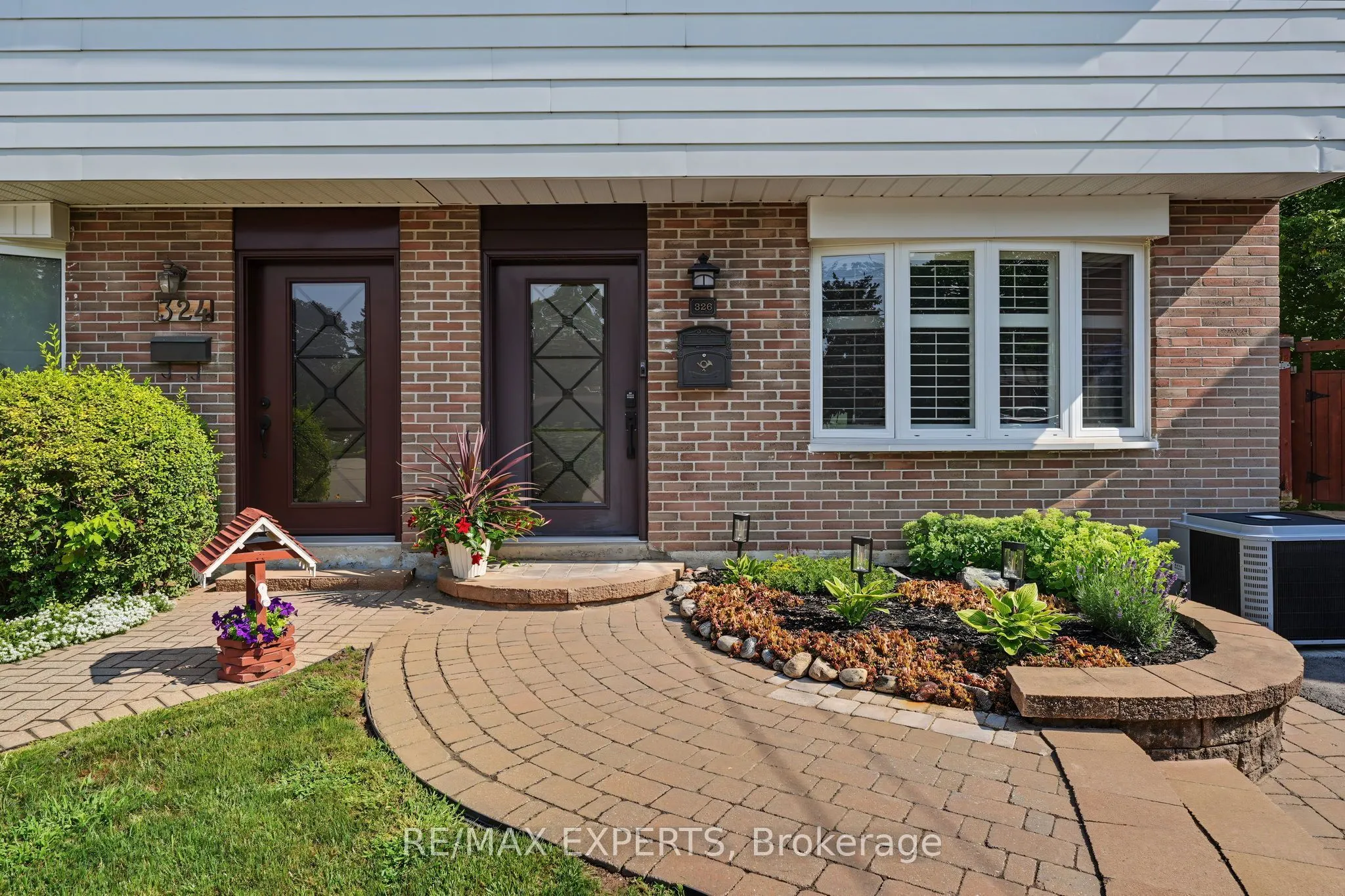 326 Oakwood Court