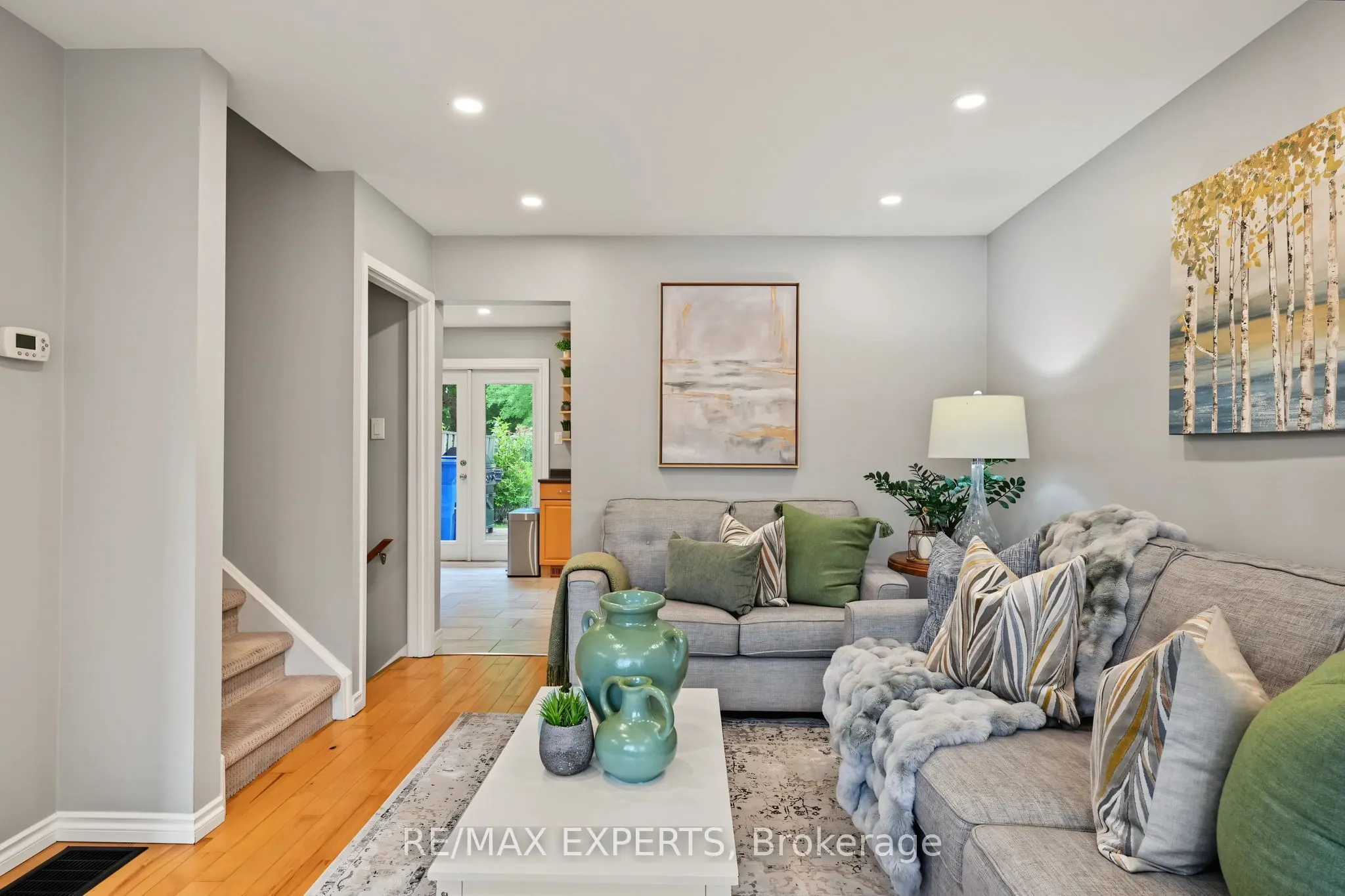 326 Oakwood Court