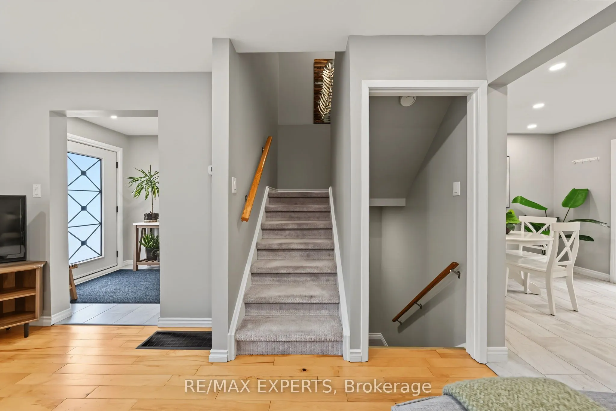 326 Oakwood Court