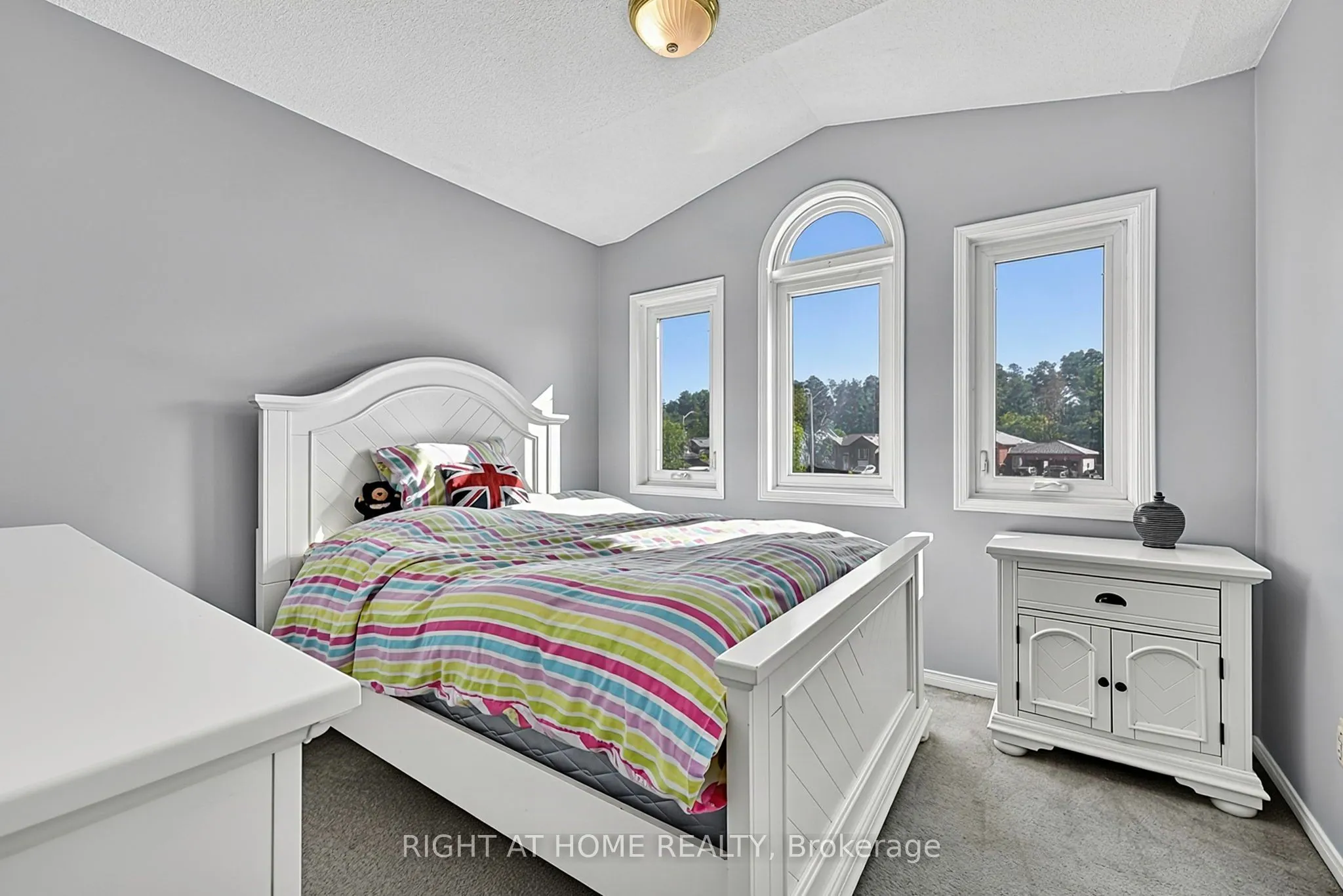 44 Edenbridge Drive