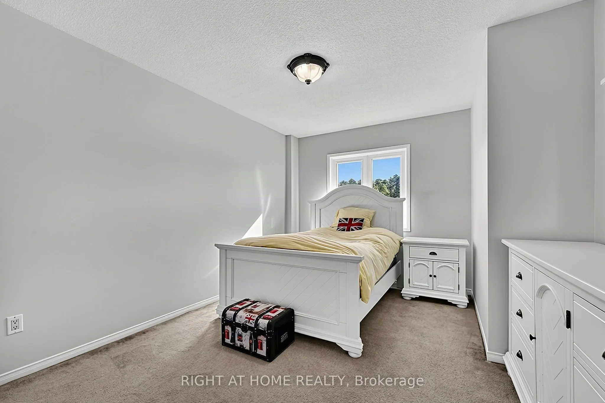 44 Edenbridge Drive