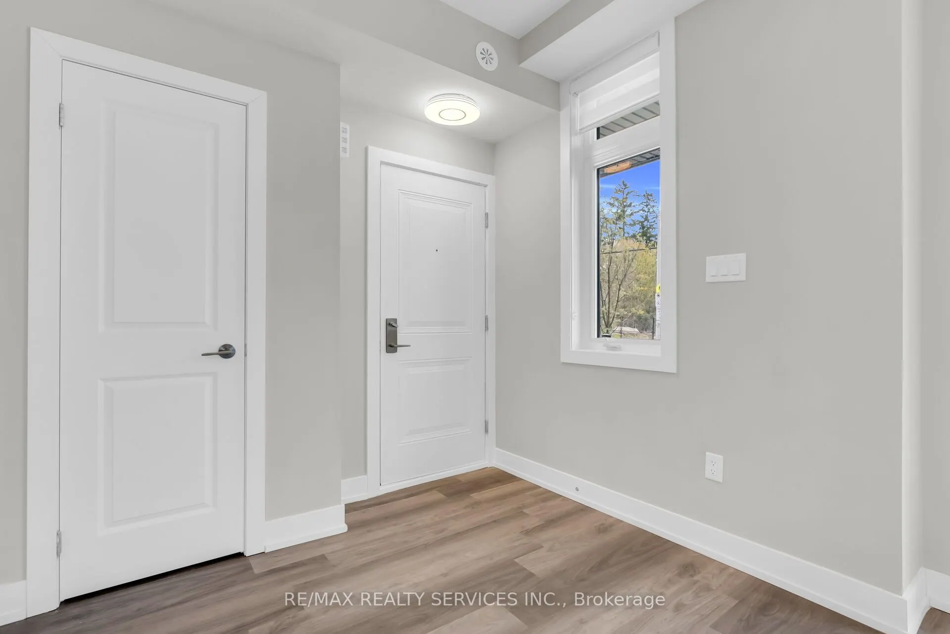 1 Bond Crescent #5