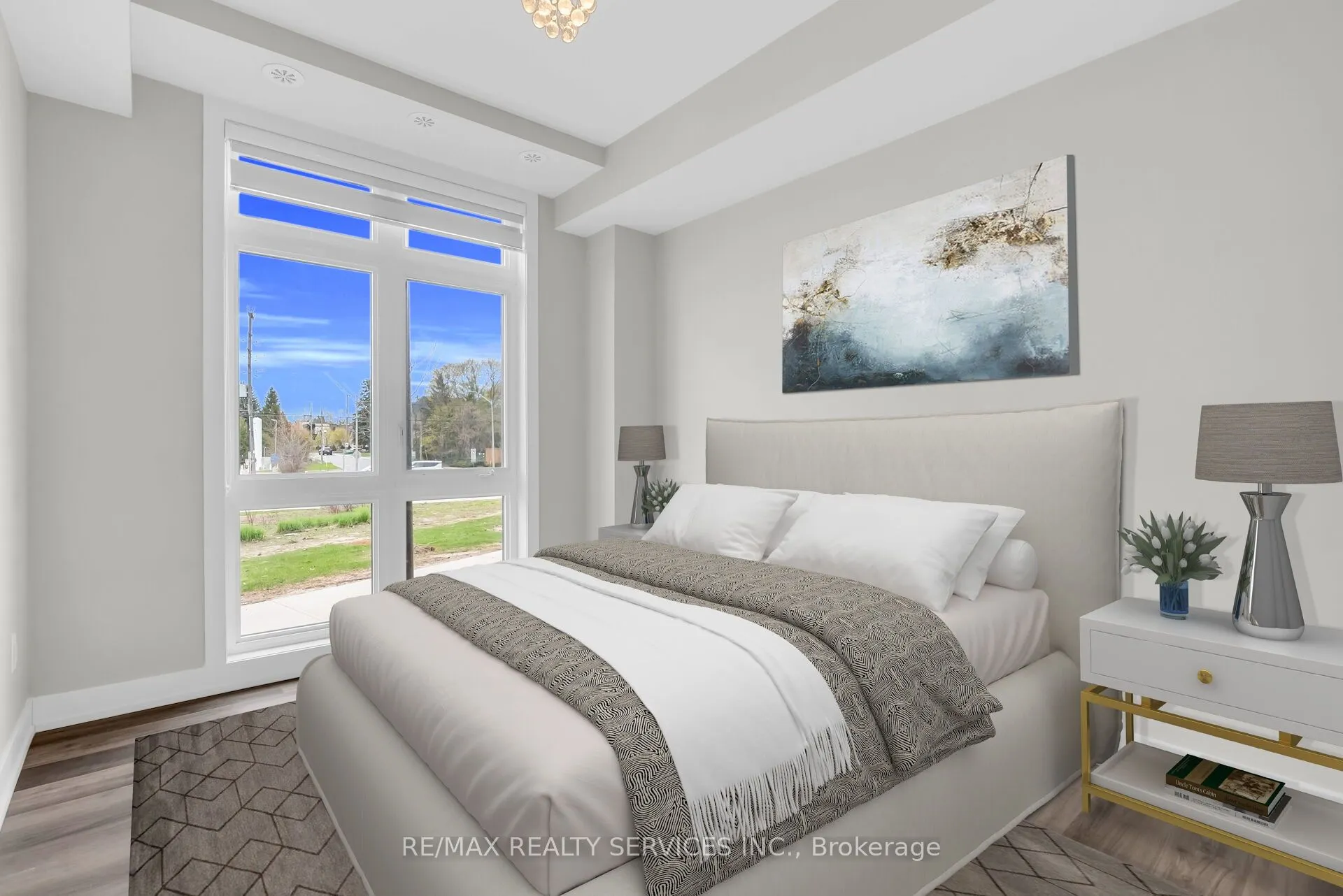 1 Bond Crescent #5