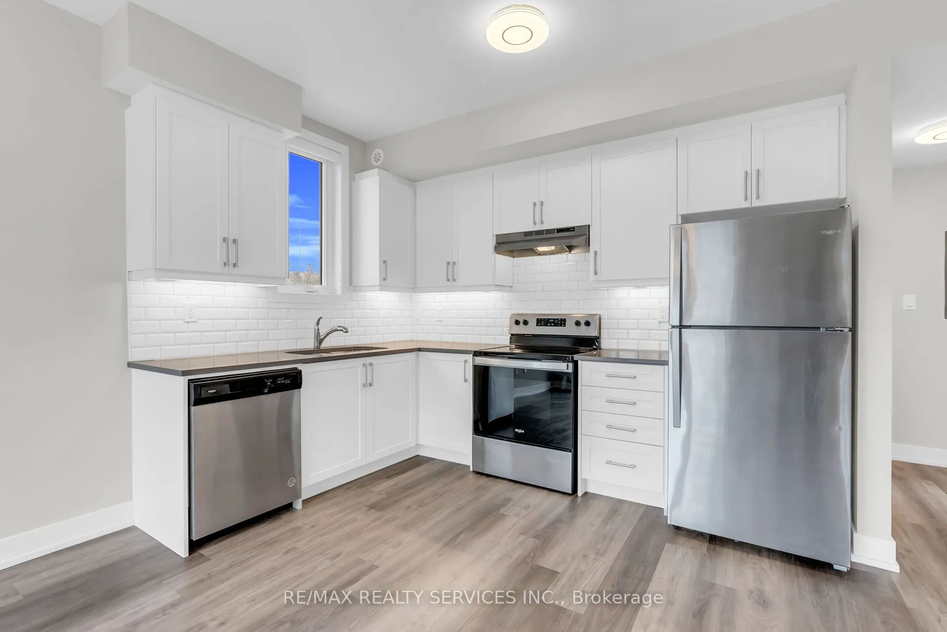 1 Bond Crescent #5