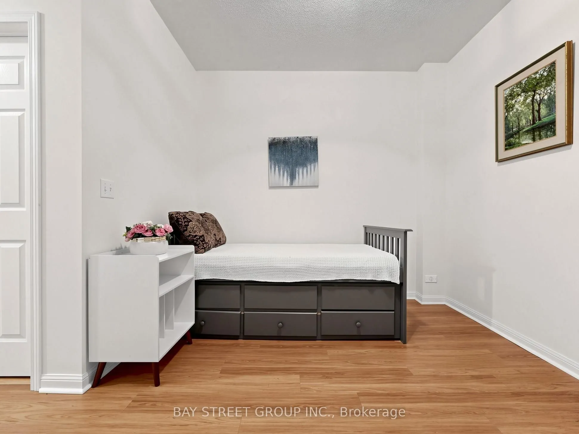 4 St Moritz Way #2