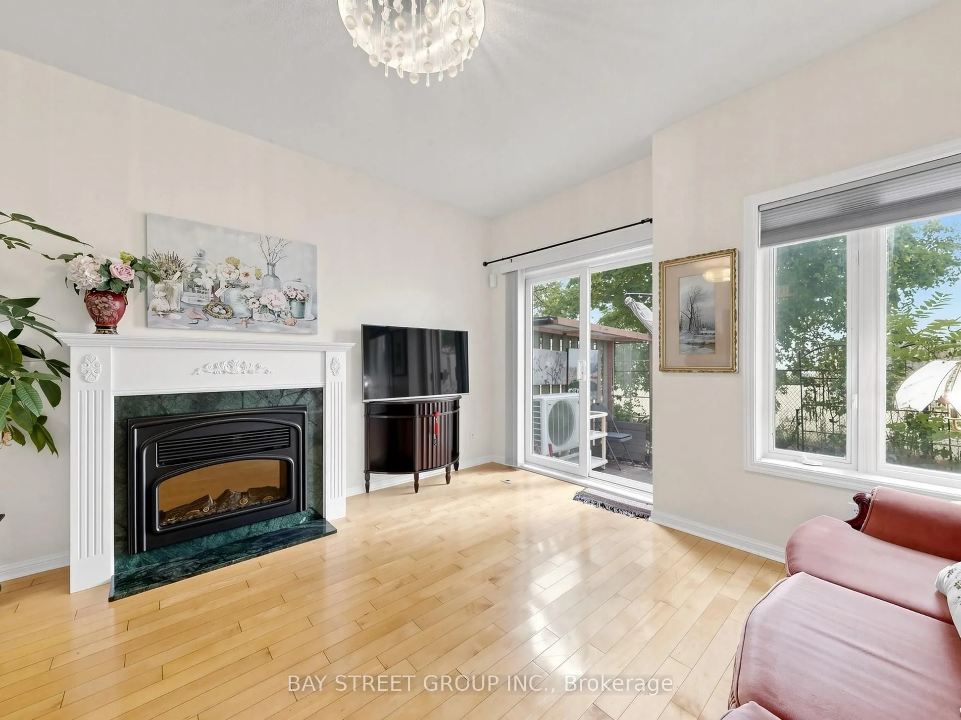 4 St Moritz Way #2