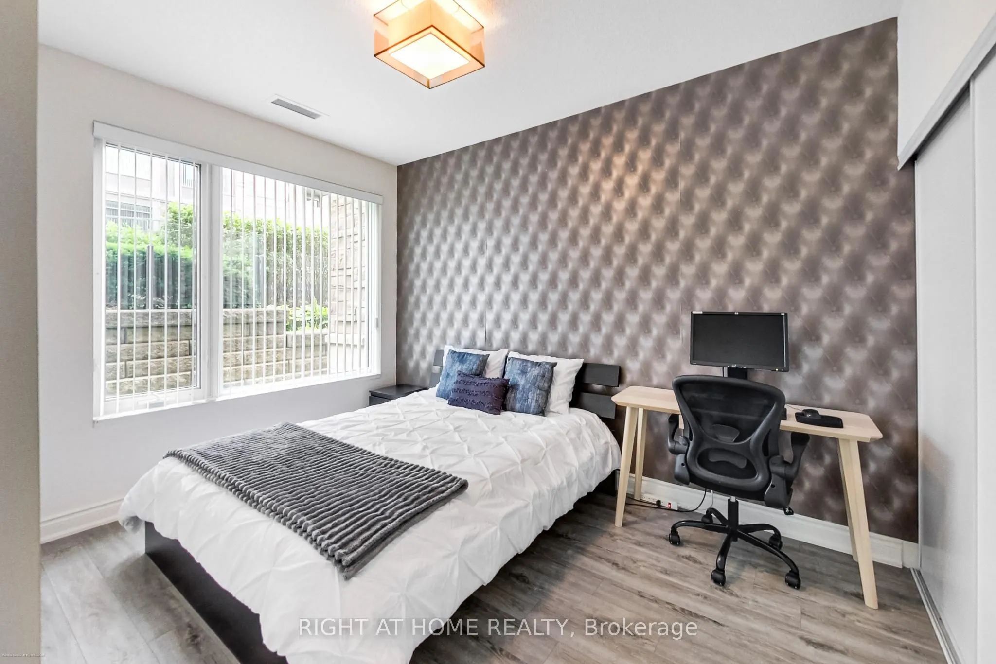 277 South Park Road #115